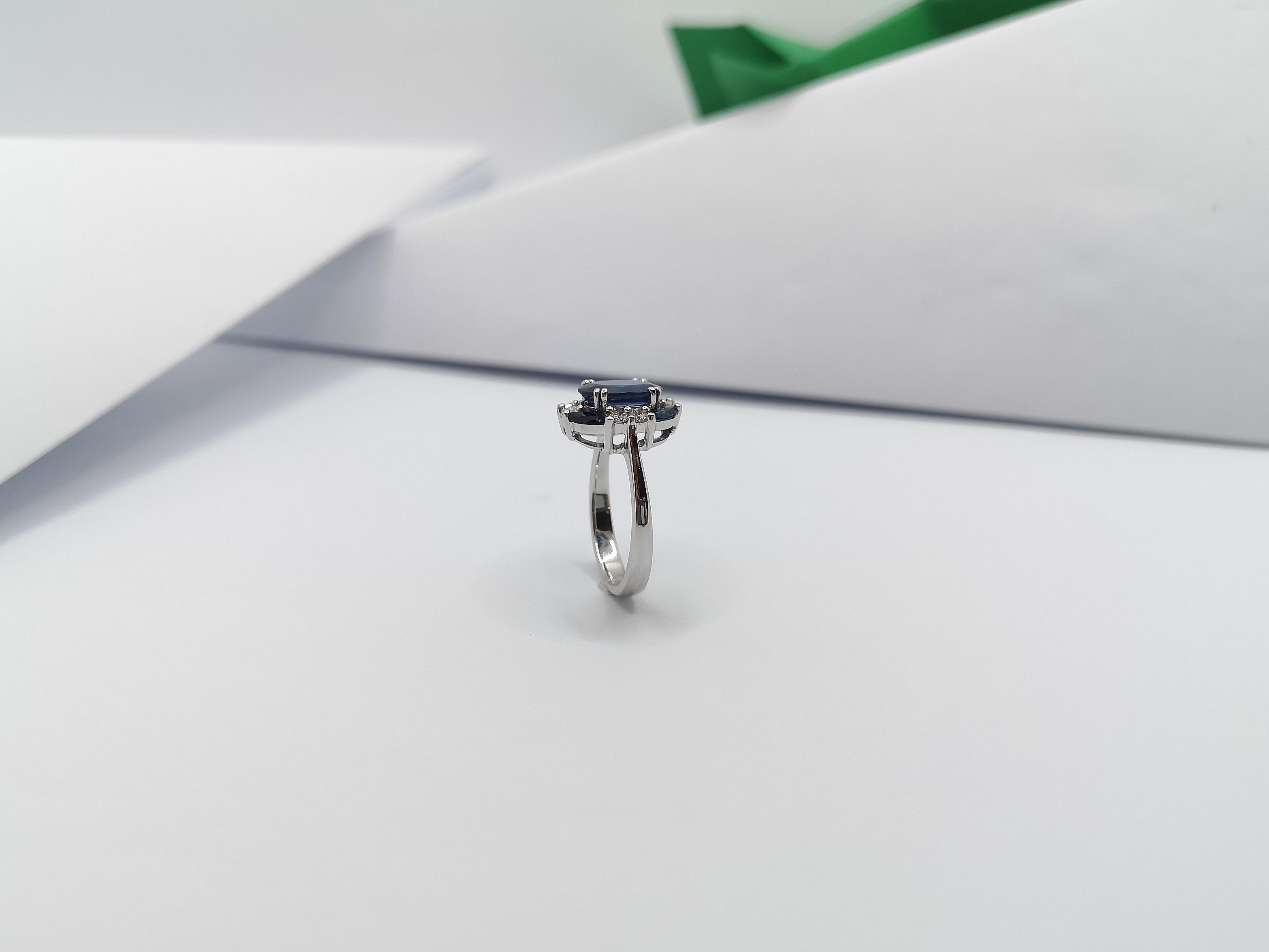 Blue Sapphire with Diamond Ring Set in 18 Karat White Gold Settings For Sale 8