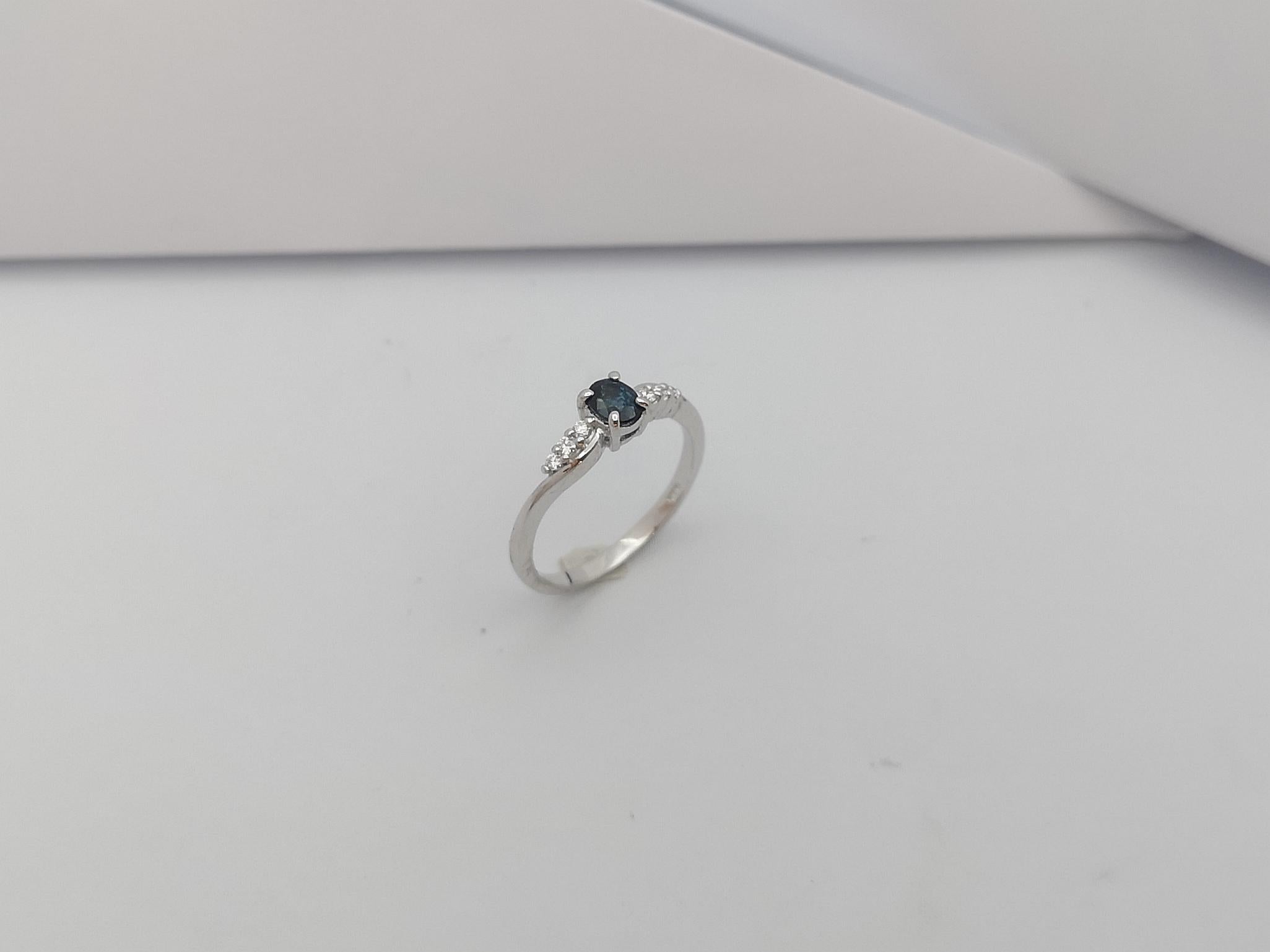 Blue Sapphire with Diamond Ring set in 18 Karat White Gold Settings For Sale 8