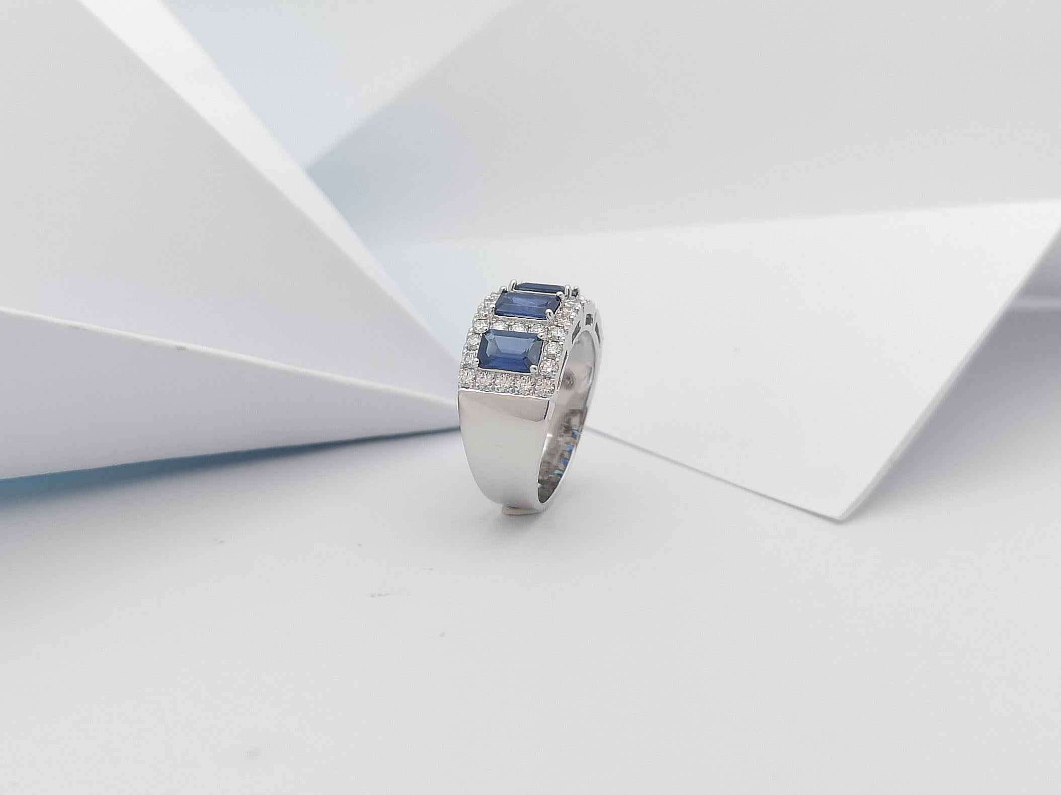 Blue Sapphire with Diamond Ring Set in 18 Karat White Gold Settings For Sale 8