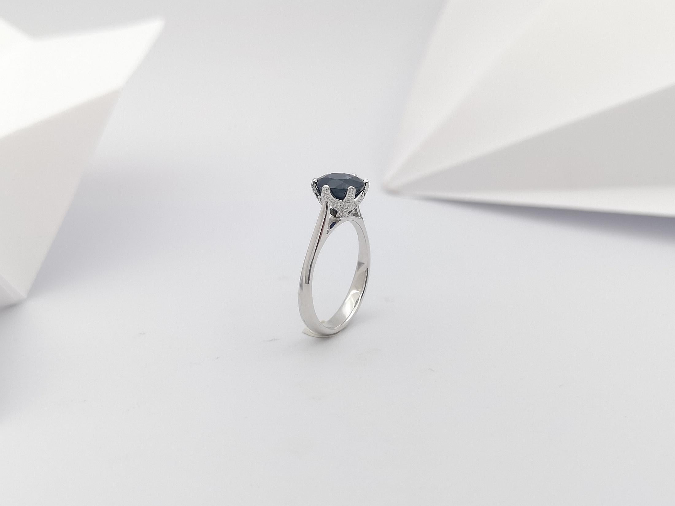 Blue Sapphire  with Diamond Ring set in 18 Karat White Gold Settings For Sale 9