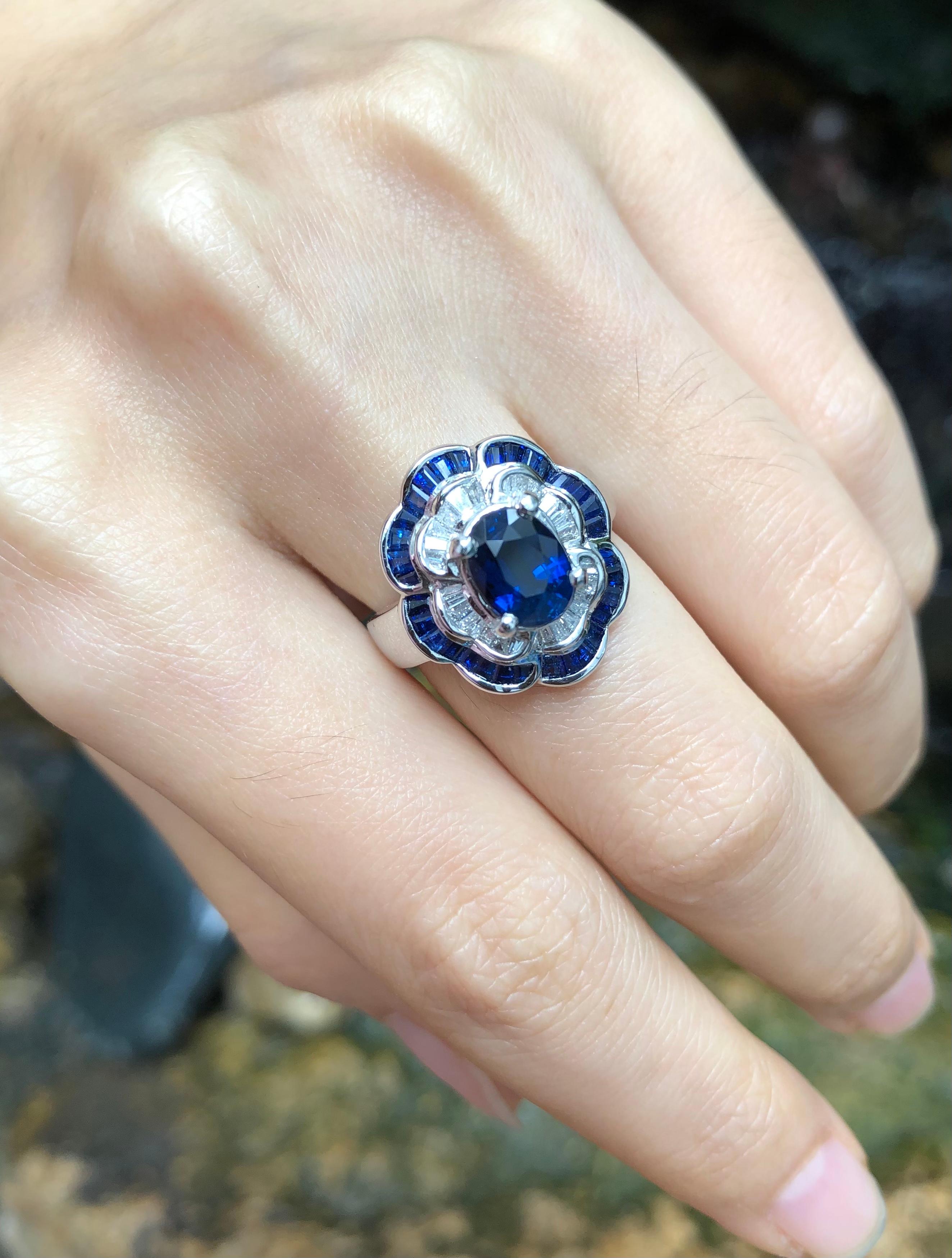 Art Deco Blue Sapphire with Diamond Ring Set in 18 Karat White Gold Settings For Sale