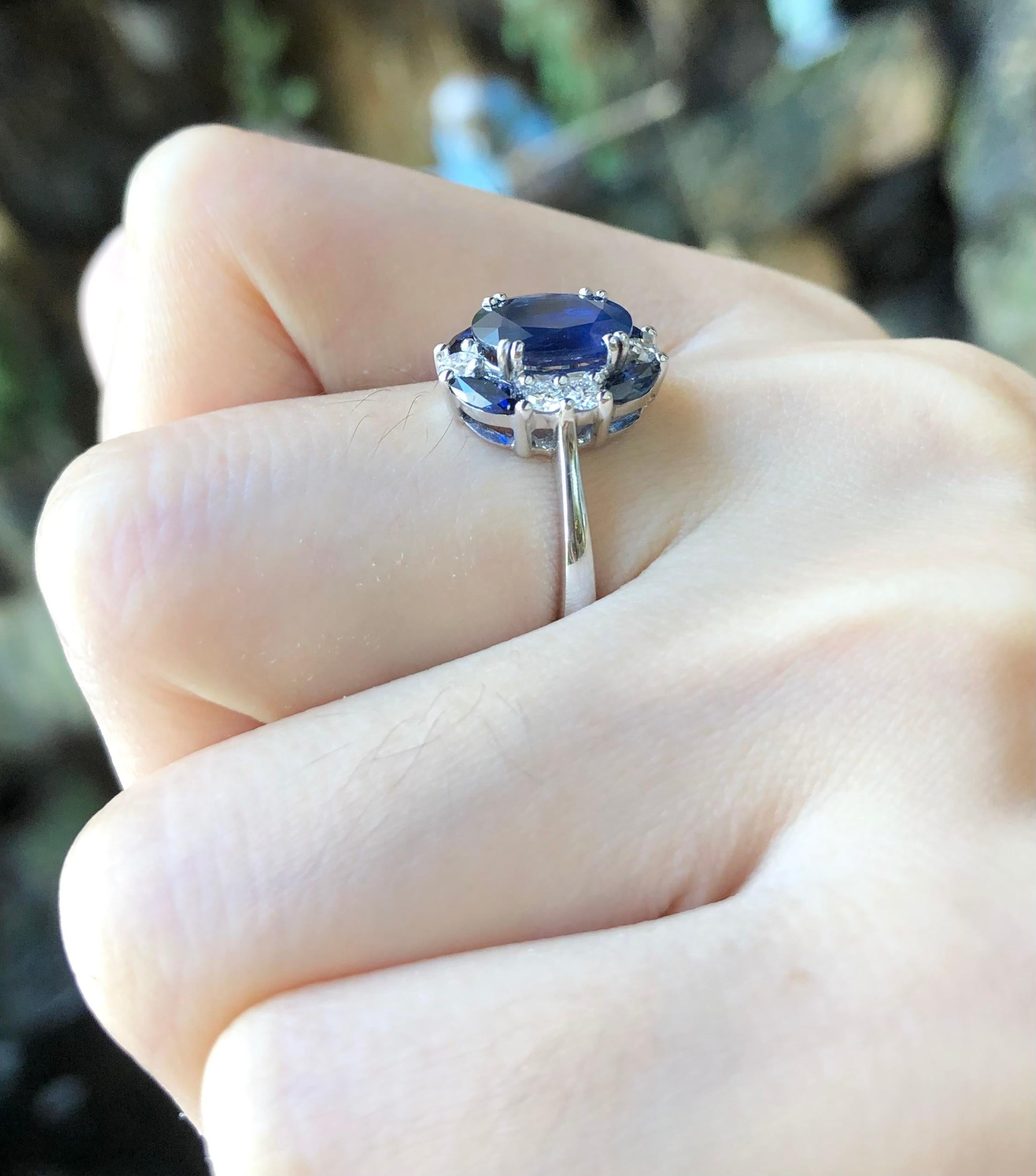 Art Deco Blue Sapphire with Diamond Ring Set in 18 Karat White Gold Settings For Sale