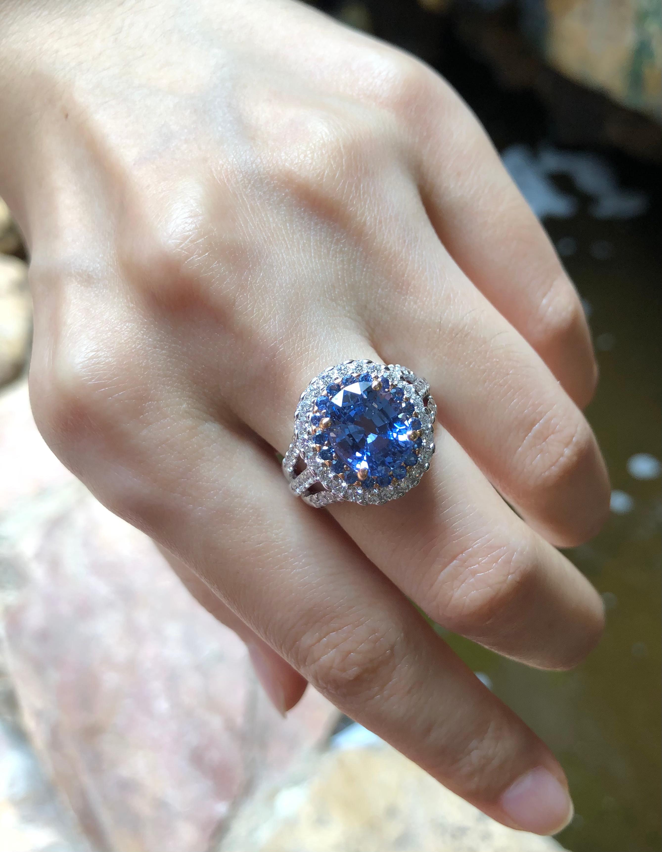 Oval Cut GIA Certified 5cts Ceylon Blue Sapphire with Diamond Ring Set in 18K White Gold  For Sale