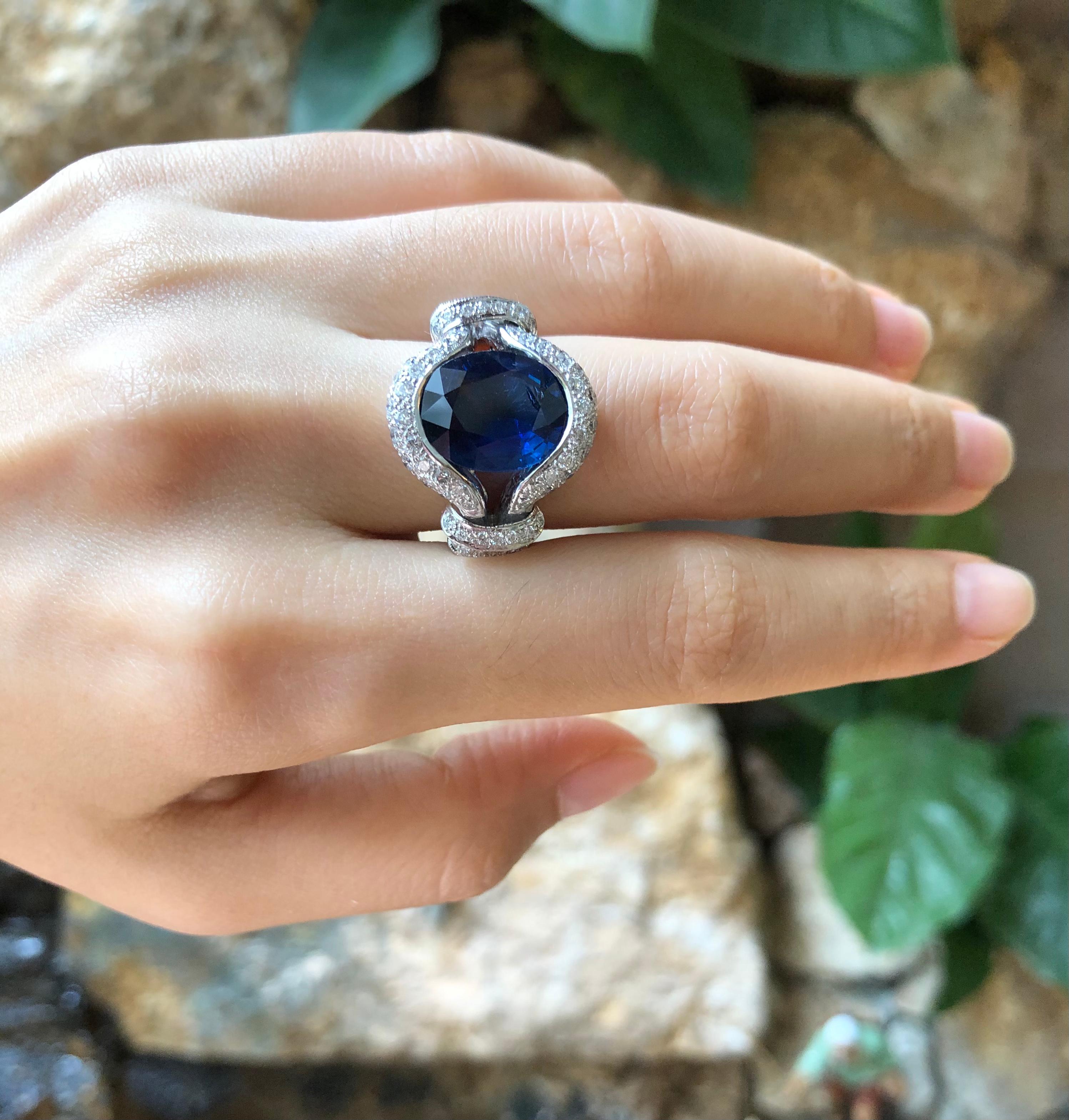 Blauer blauer Saphir mit Diamantring in 18 Karat Weißgoldfassung Damen im Angebot