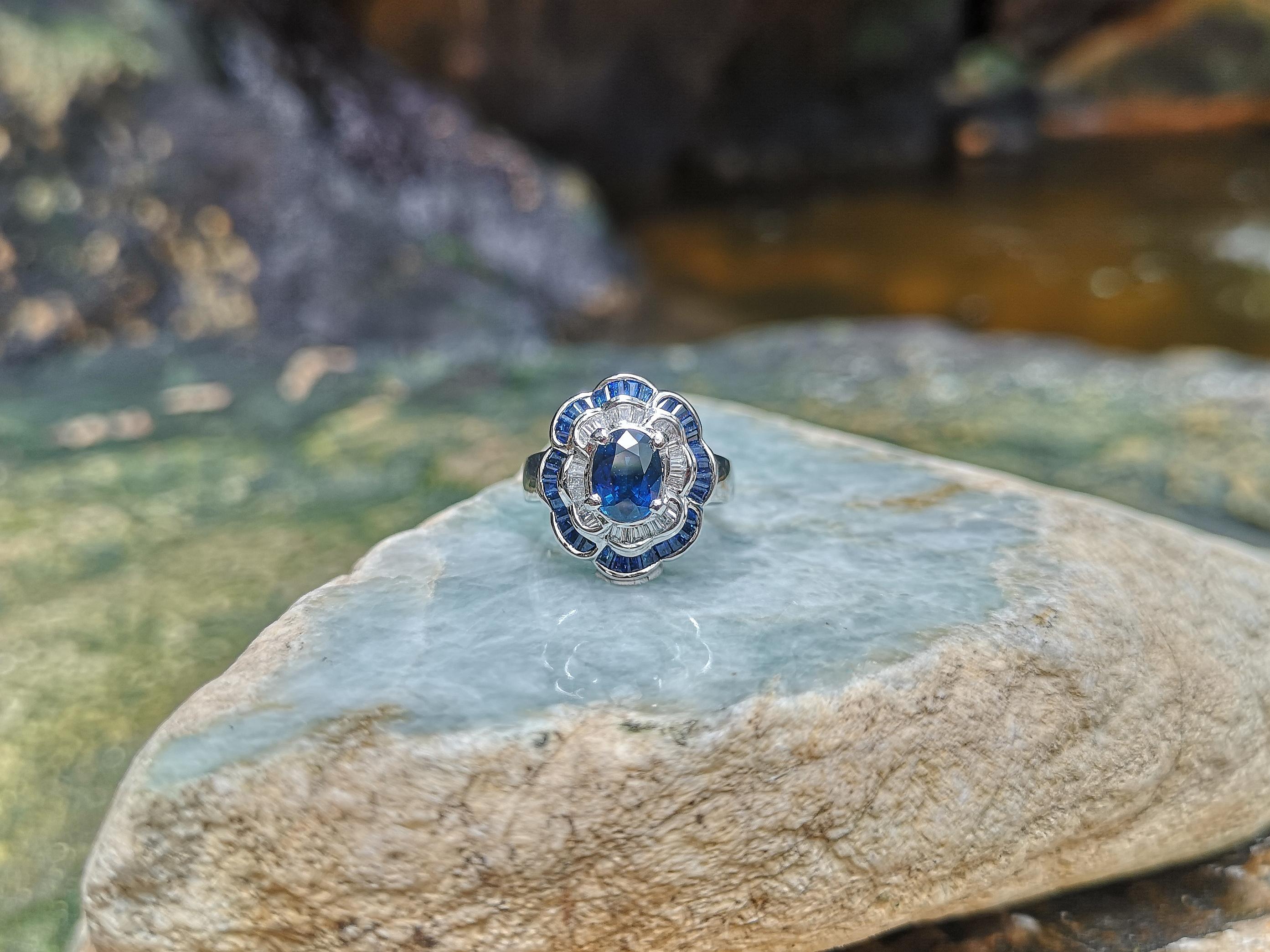 Blue Sapphire with Diamond Ring Set in 18 Karat White Gold Settings For Sale 1