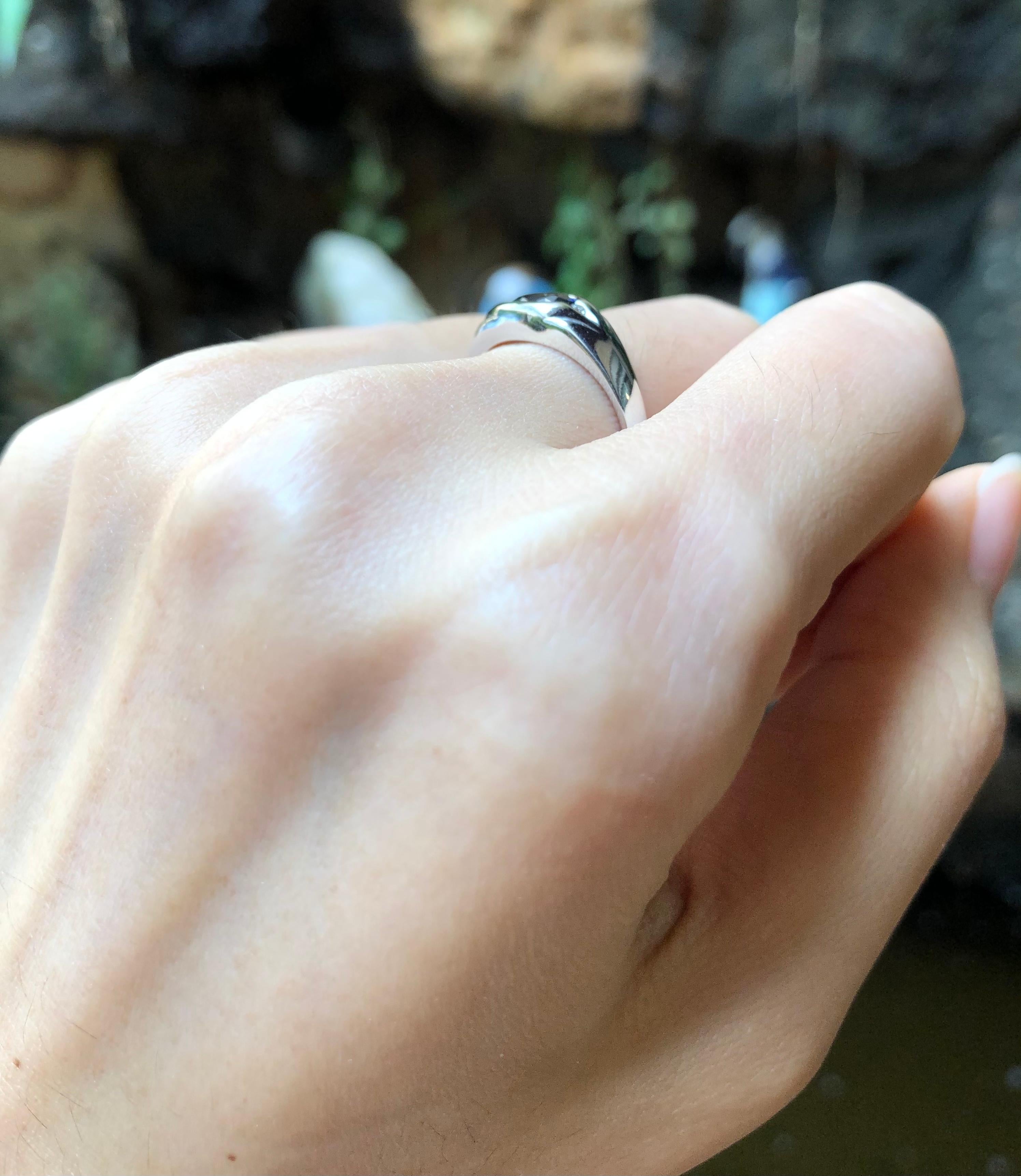 Blue Sapphire with Diamond Ring Set in 18 Karat White Gold Settings For Sale 1