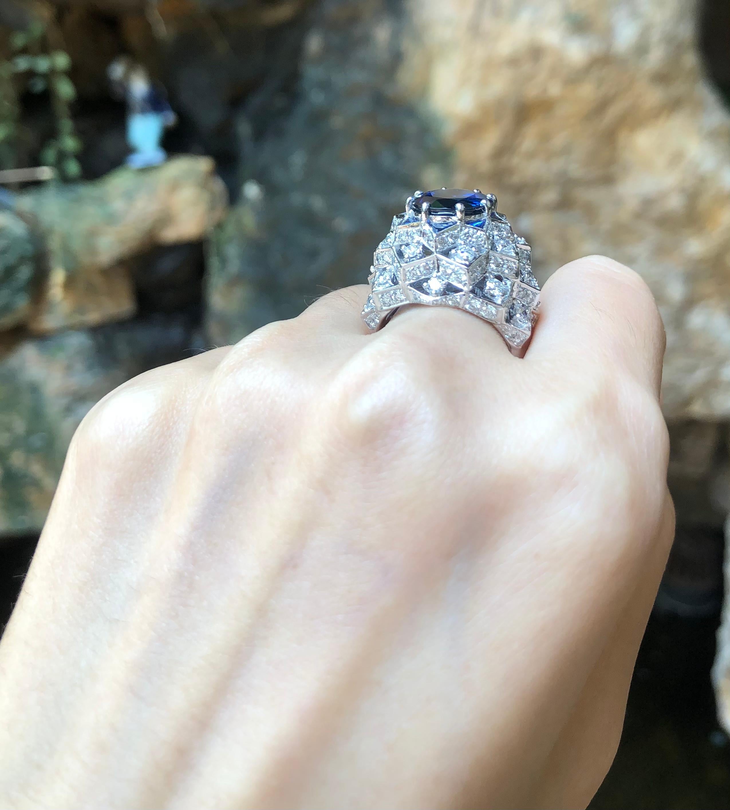 Blue Sapphire with Diamond Ring Set in 18 Karat White Gold Settings For Sale 2