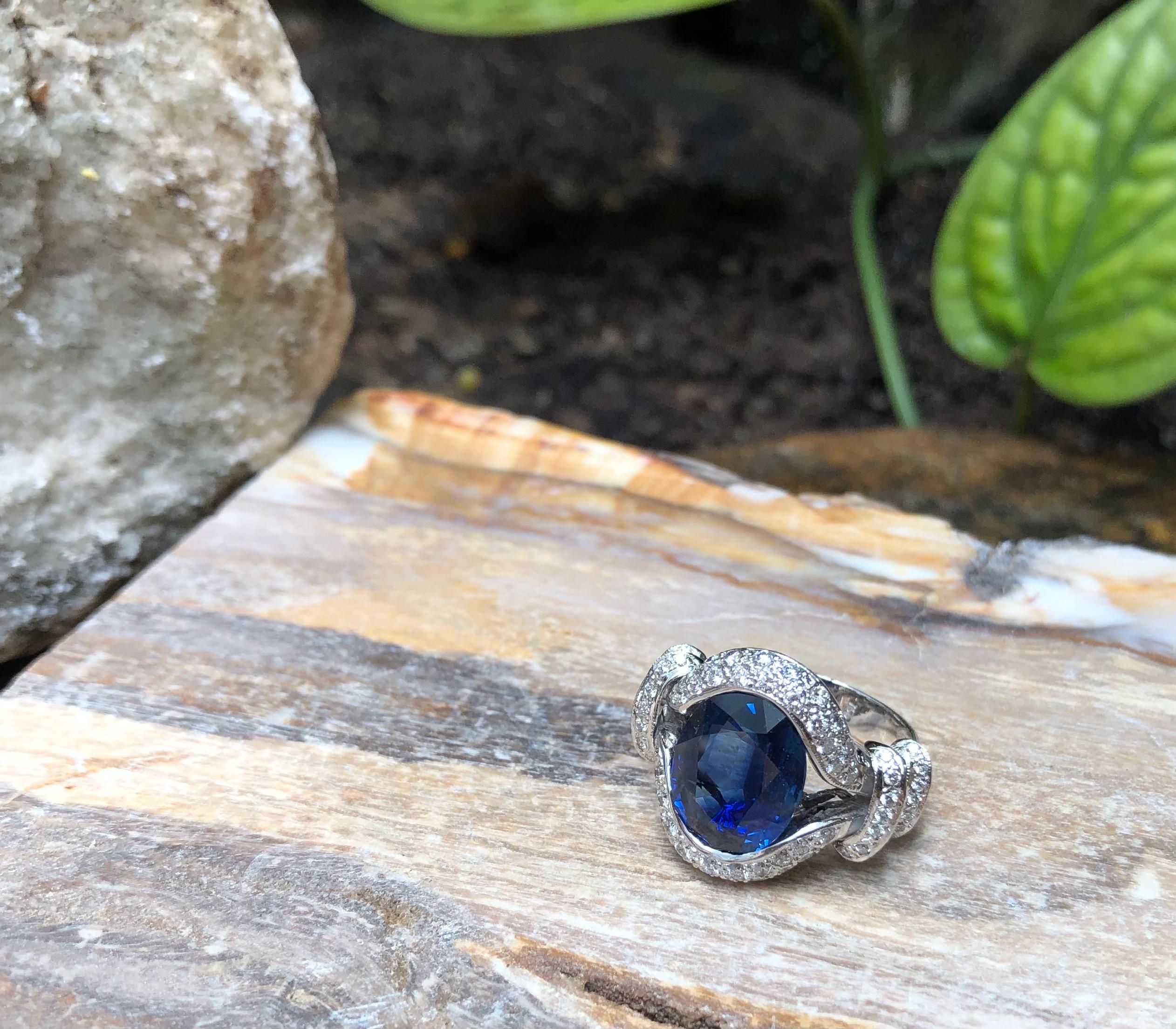 Blauer blauer Saphir mit Diamantring in 18 Karat Weißgoldfassung im Angebot 2