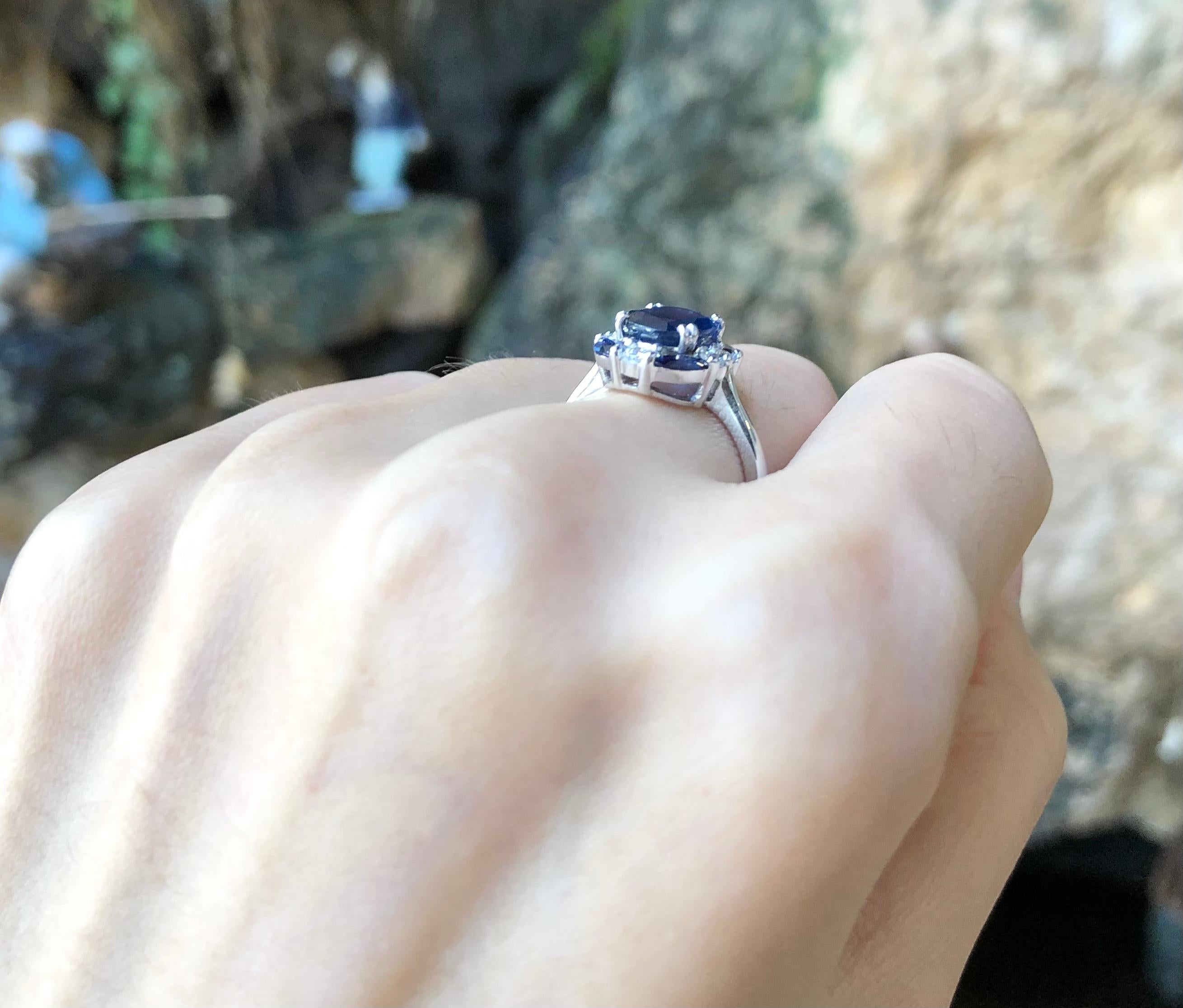 Blue Sapphire with Diamond Ring Set in 18 Karat White Gold Settings For Sale 2