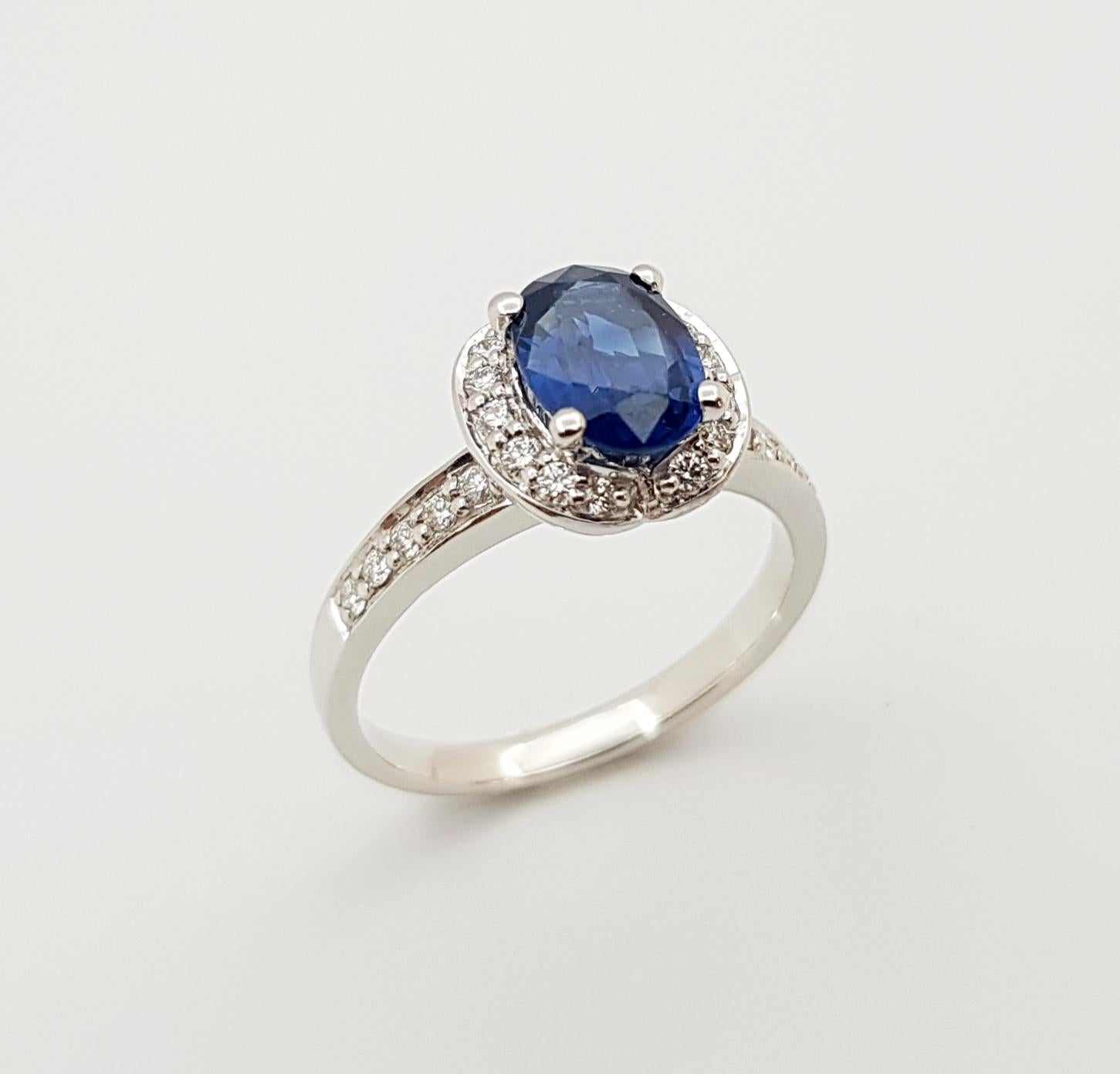 Blue Sapphire with Diamond Ring Set in 18 Karat White Gold Settings For Sale 2