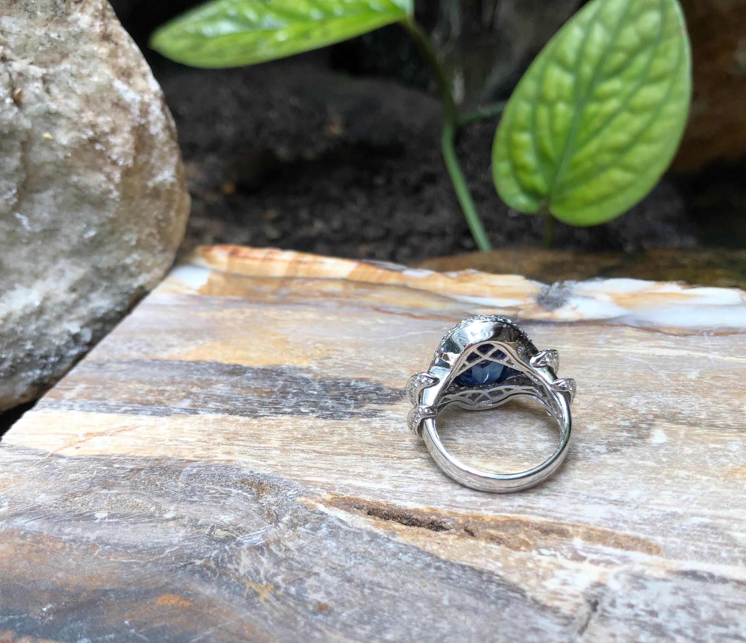 Blauer blauer Saphir mit Diamantring in 18 Karat Weißgoldfassung im Angebot 3