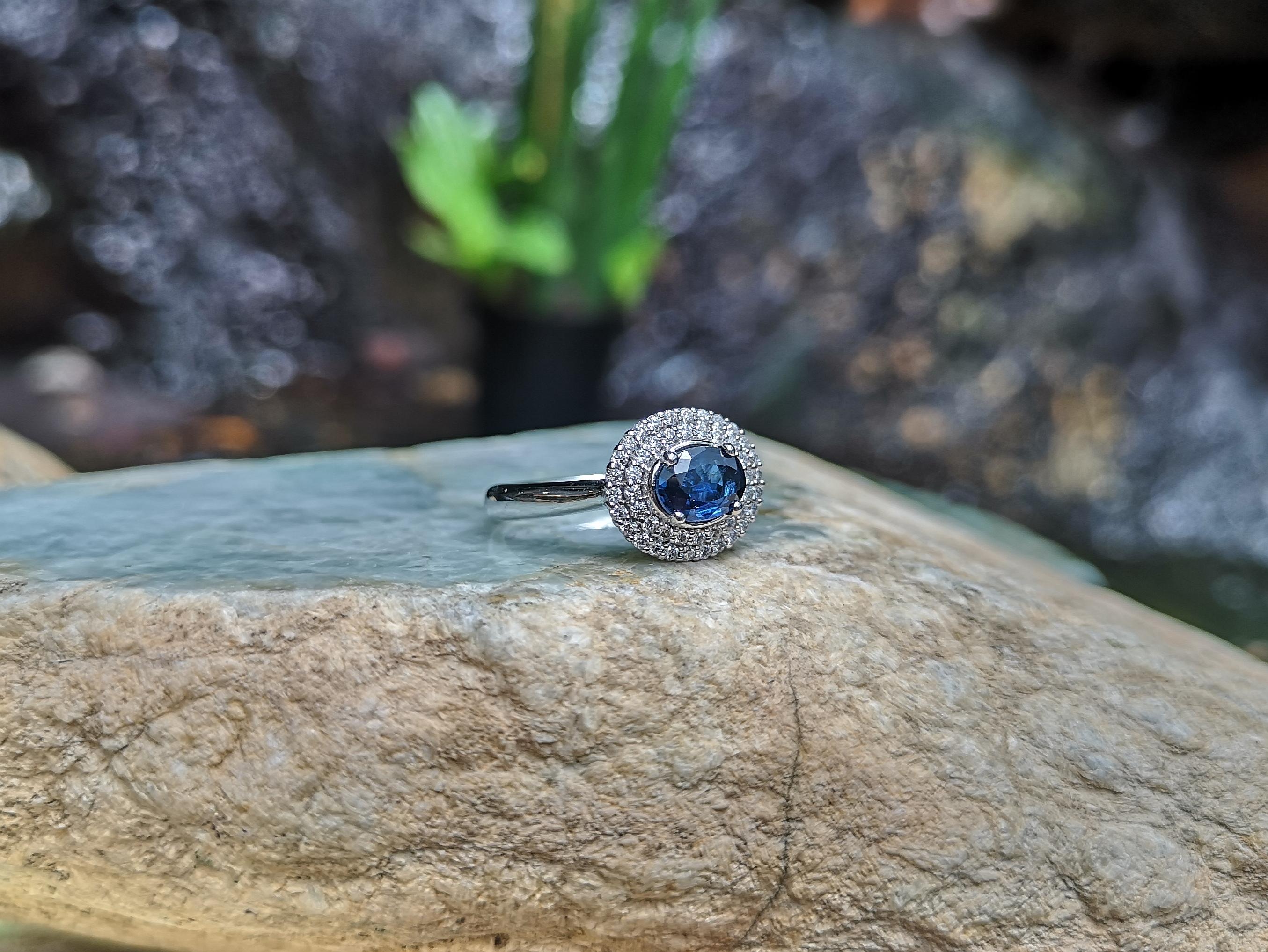 Blauer Saphir mit Diamantring aus 18 Karat Weißgold in Fassungen im Angebot 3