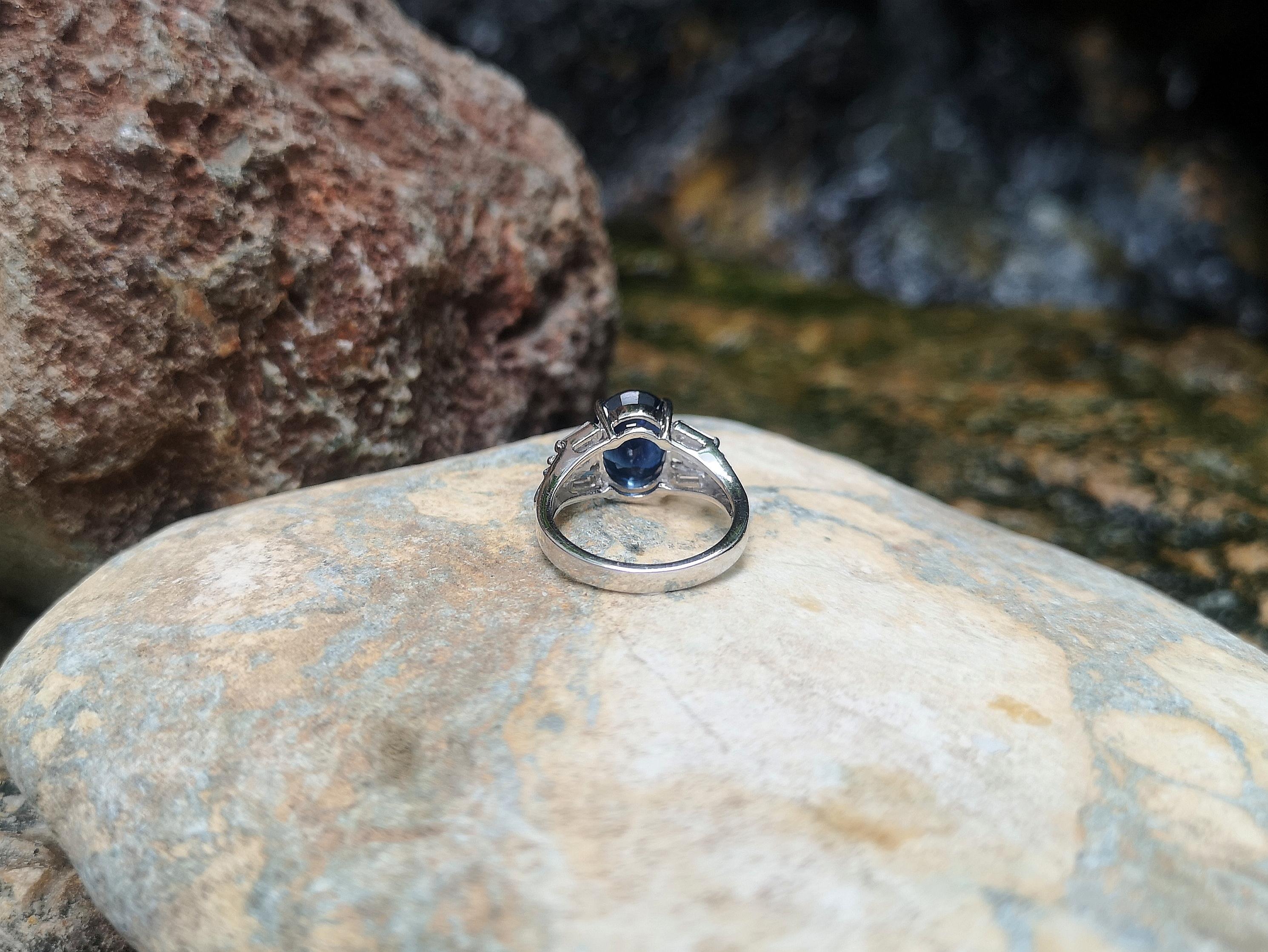 Blue Sapphire with Diamond Ring set in 18 Karat White Gold Settings For Sale 3
