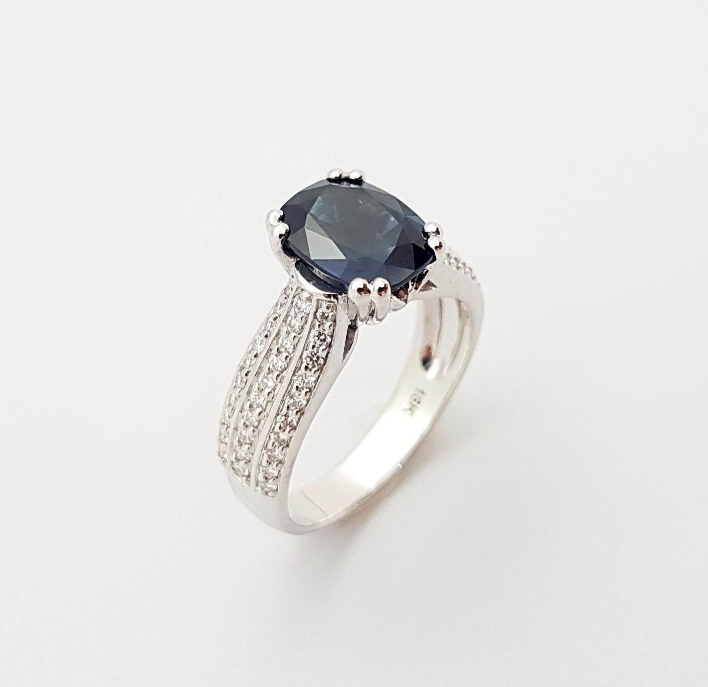Blauer Saphir mit Diamantring aus 18 Karat Weißgold in Fassungen im Angebot 3