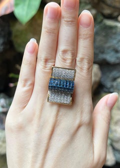 Blue Sapphire with Diamond Ring set in 18K Gold Setting