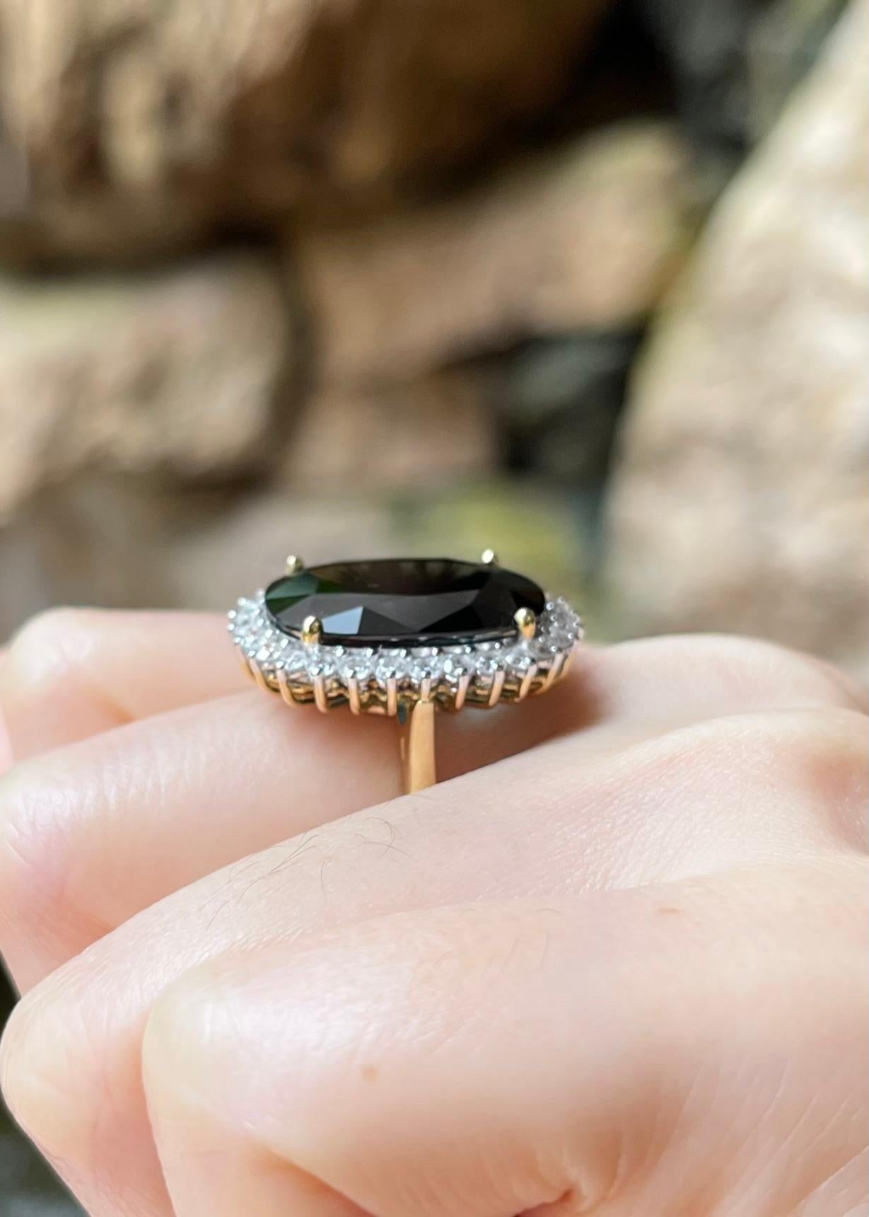 Bague en or 18 carats avec saphir bleu et diamant en vente 1