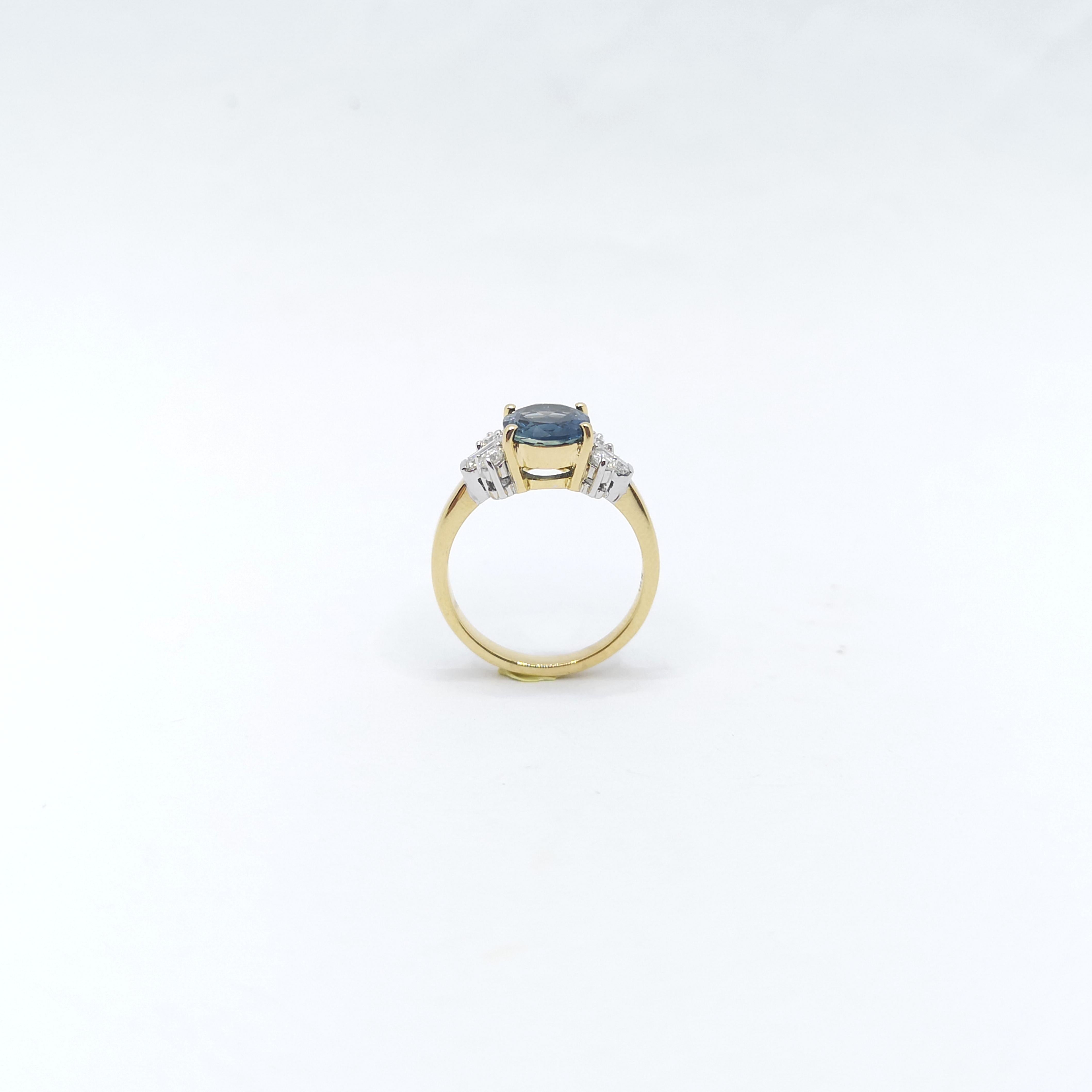 Blauer Saphir mit Diamantring in 18 Karat Goldfassungen gefasst im Angebot 4
