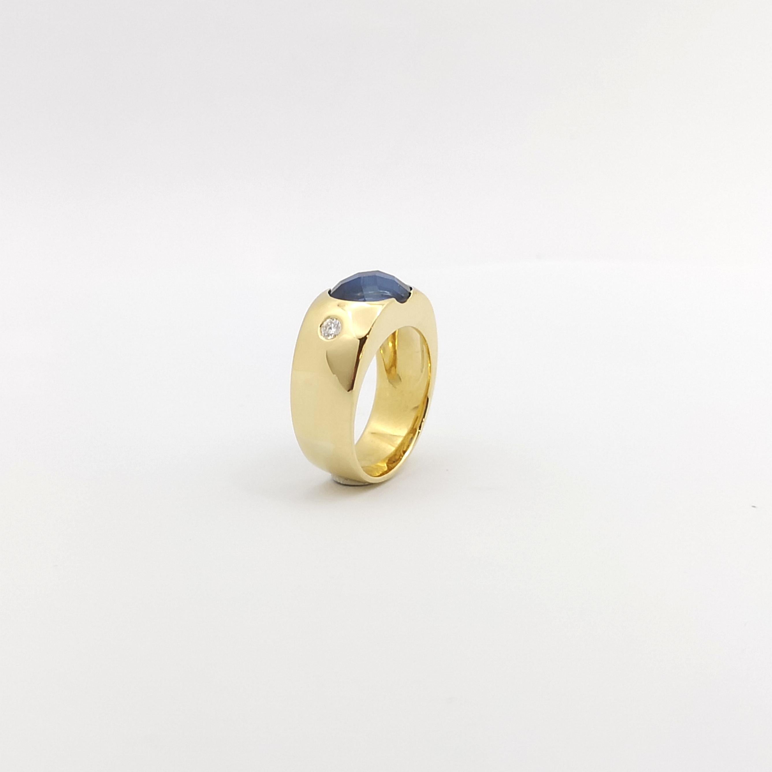 Blue Sapphire with Diamond Ring set in 18K Gold Settings For Sale 6