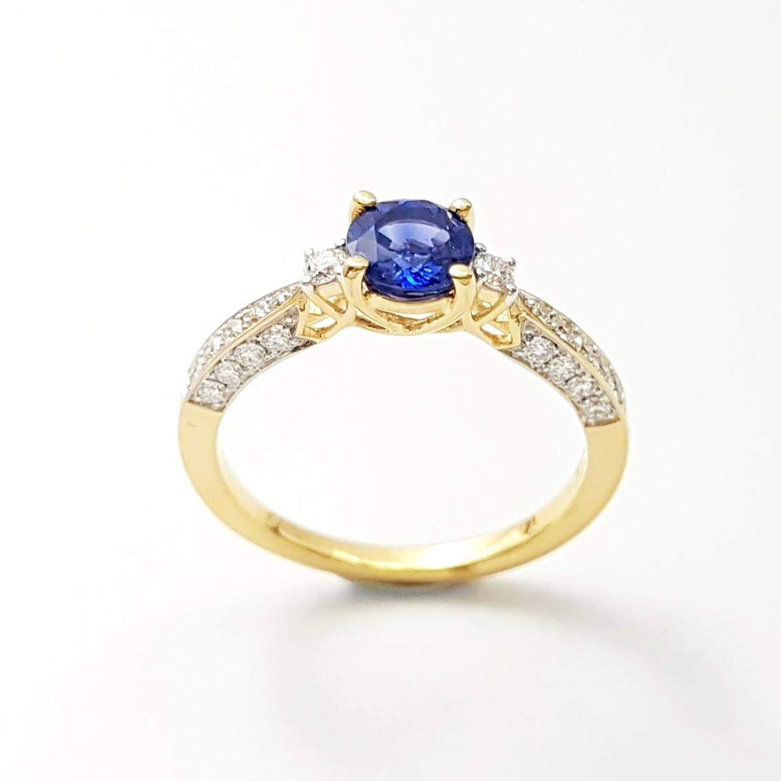 Blue Sapphire with Diamond Ring set in 18K Gold Settings For Sale 6