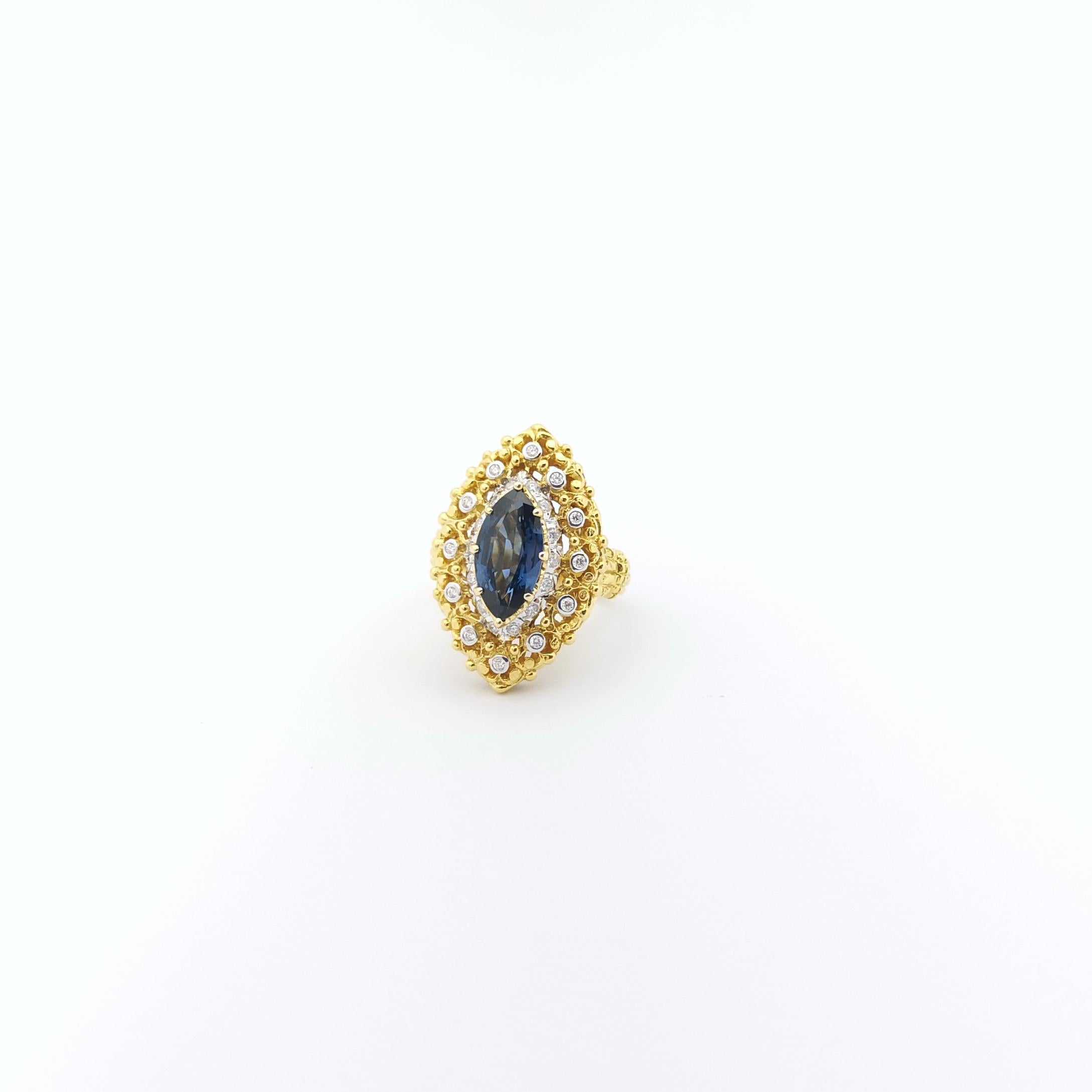 Bague en or 18 carats avec saphir bleu et diamant en vente 7