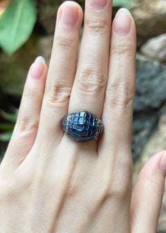 Blue Sapphire with Diamond Ring set in 18K Gold Settings