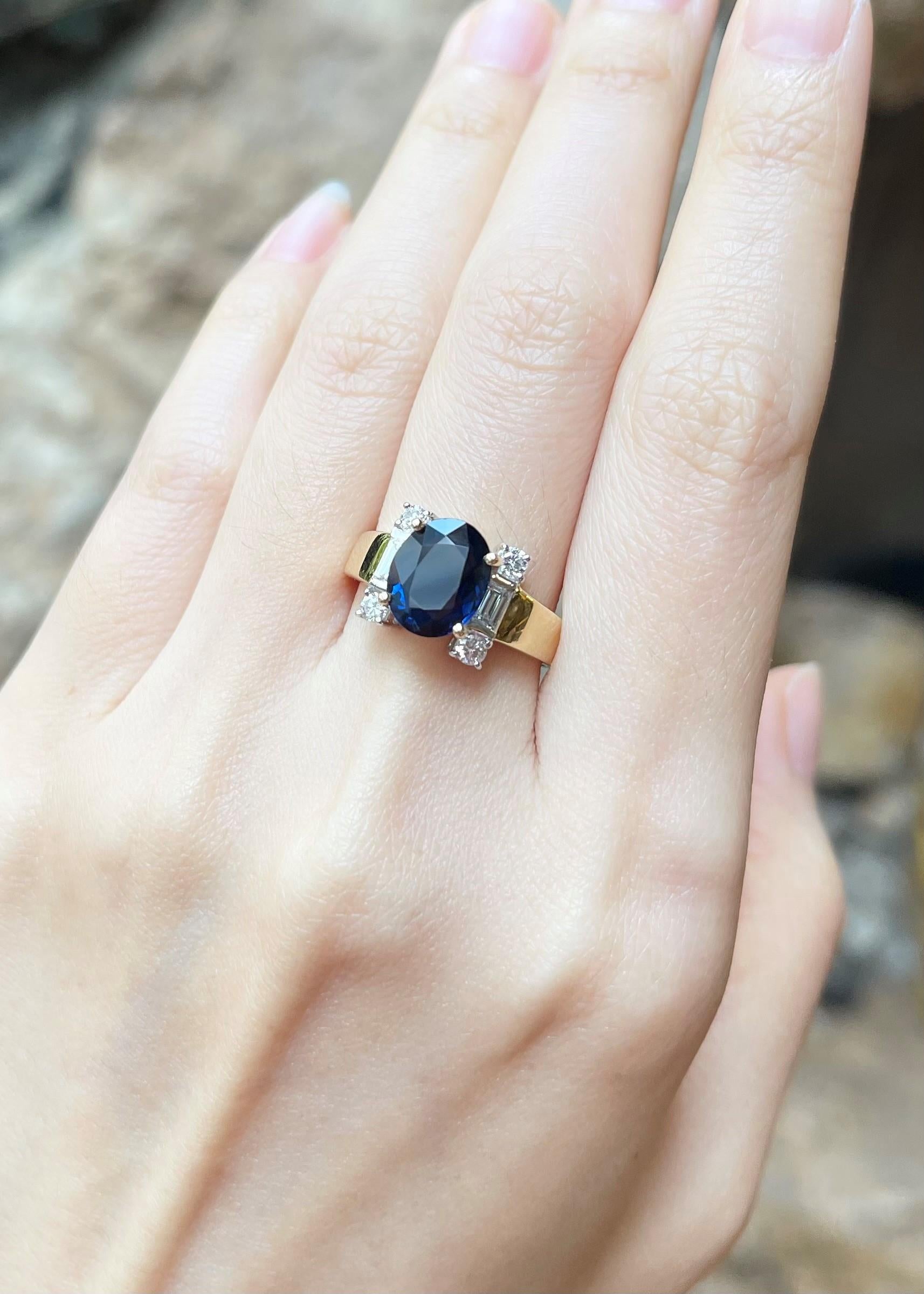 Blauer Saphir mit Diamantring in 18 Karat Goldfassungen gefasst Damen im Angebot
