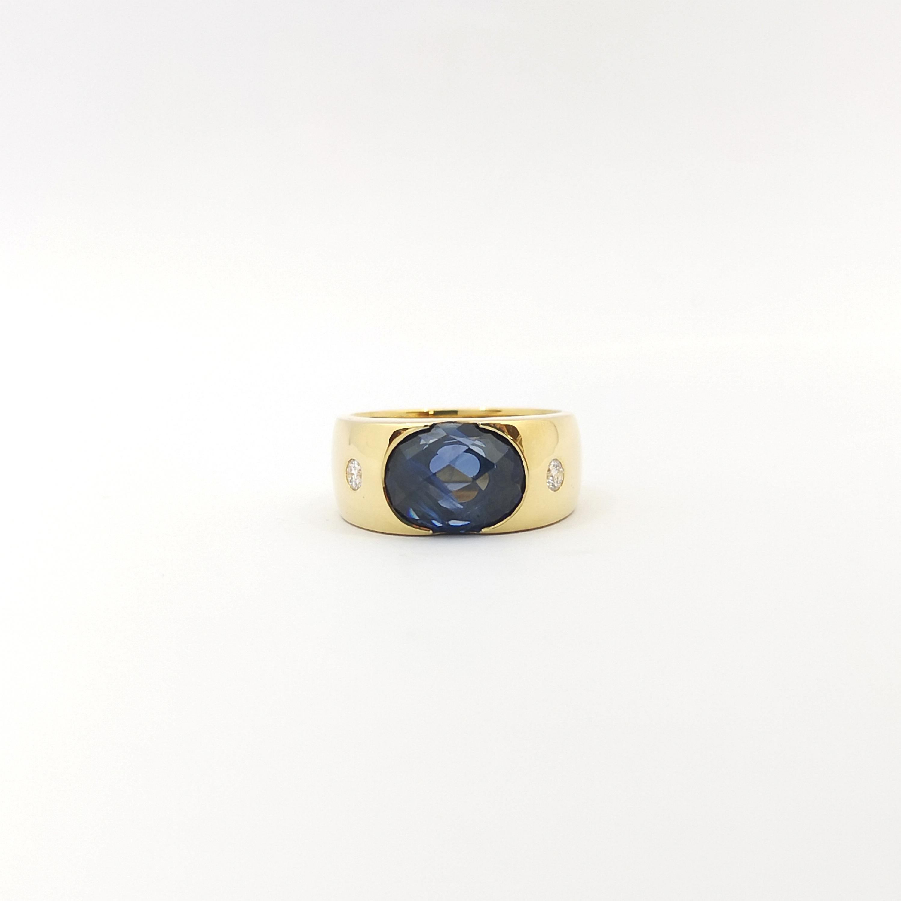 Blauer Saphir mit Diamantring in 18 Karat Goldfassungen gefasst im Angebot 1