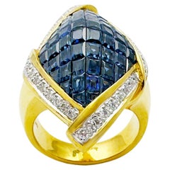 Blue Sapphire with Diamond Ring set in 18K Gold Settings