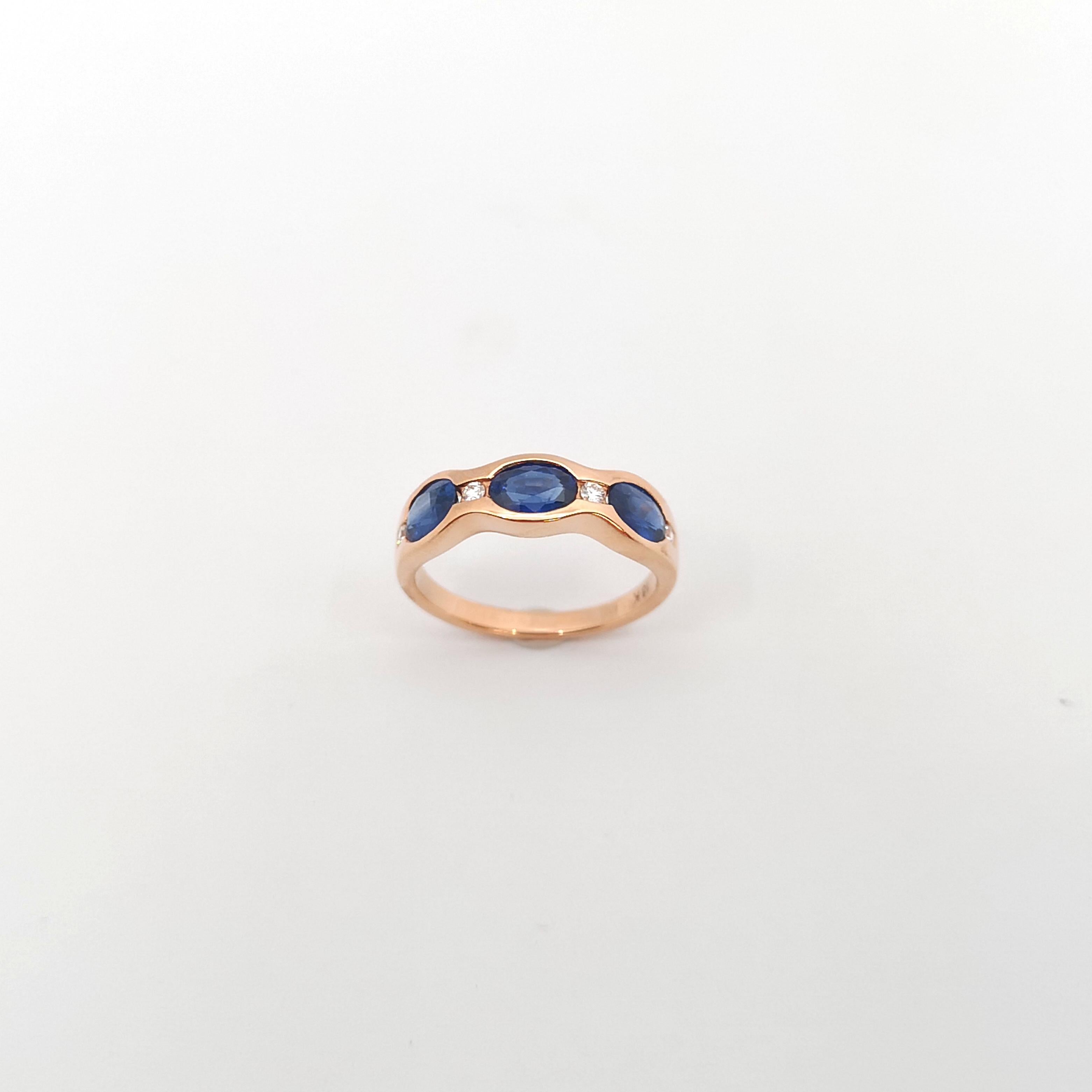 Blue Sapphire with Diamond Ring set in 18K Rose Gold Settings For Sale 5