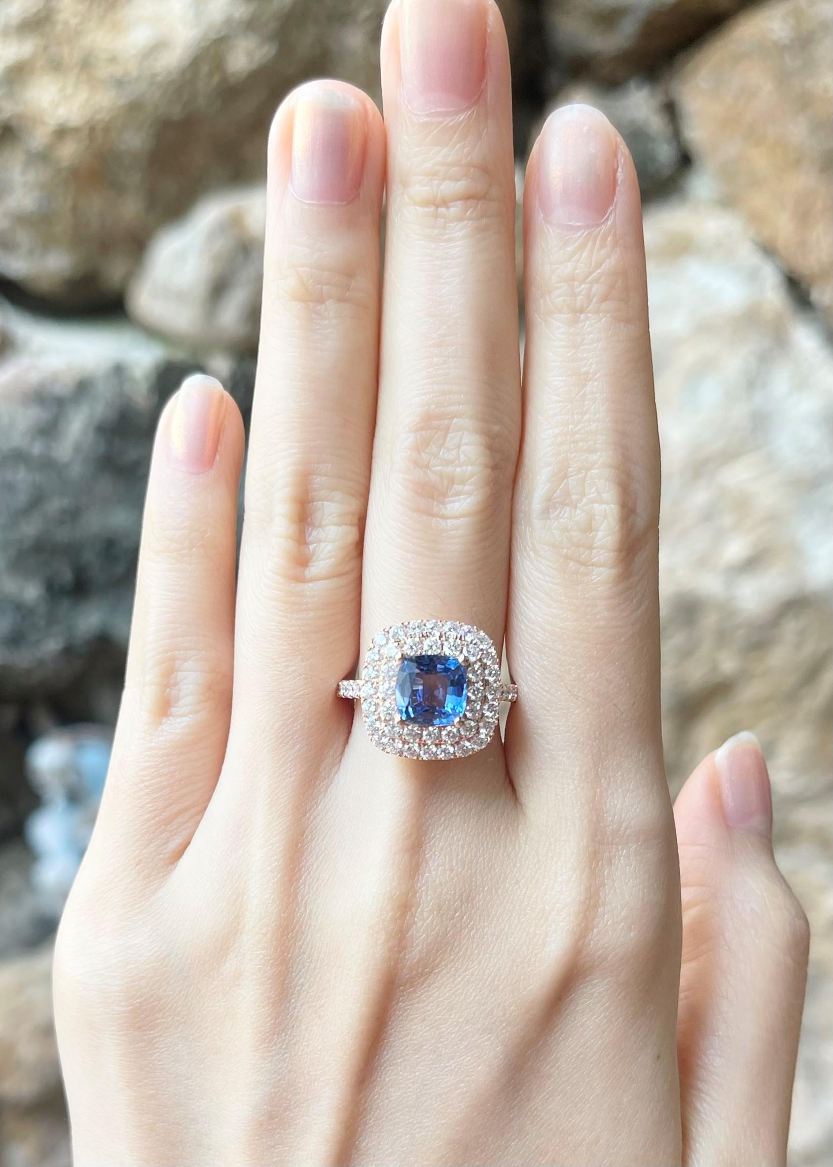Donna Anello con zaffiro blu e diamante con montatura in oro rosa 18 carati in vendita