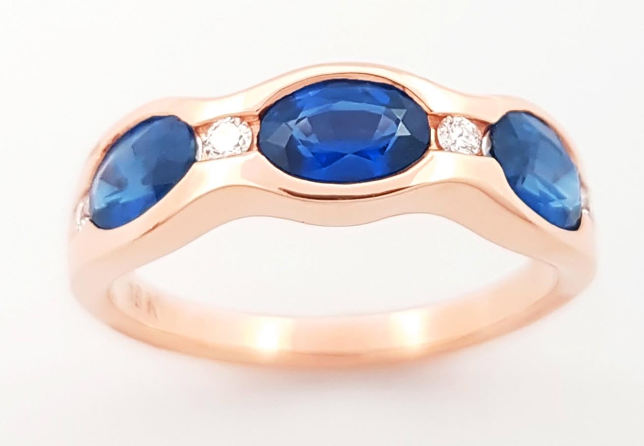 Blue Sapphire with Diamond Ring set in 18K Rose Gold Settings For Sale 2