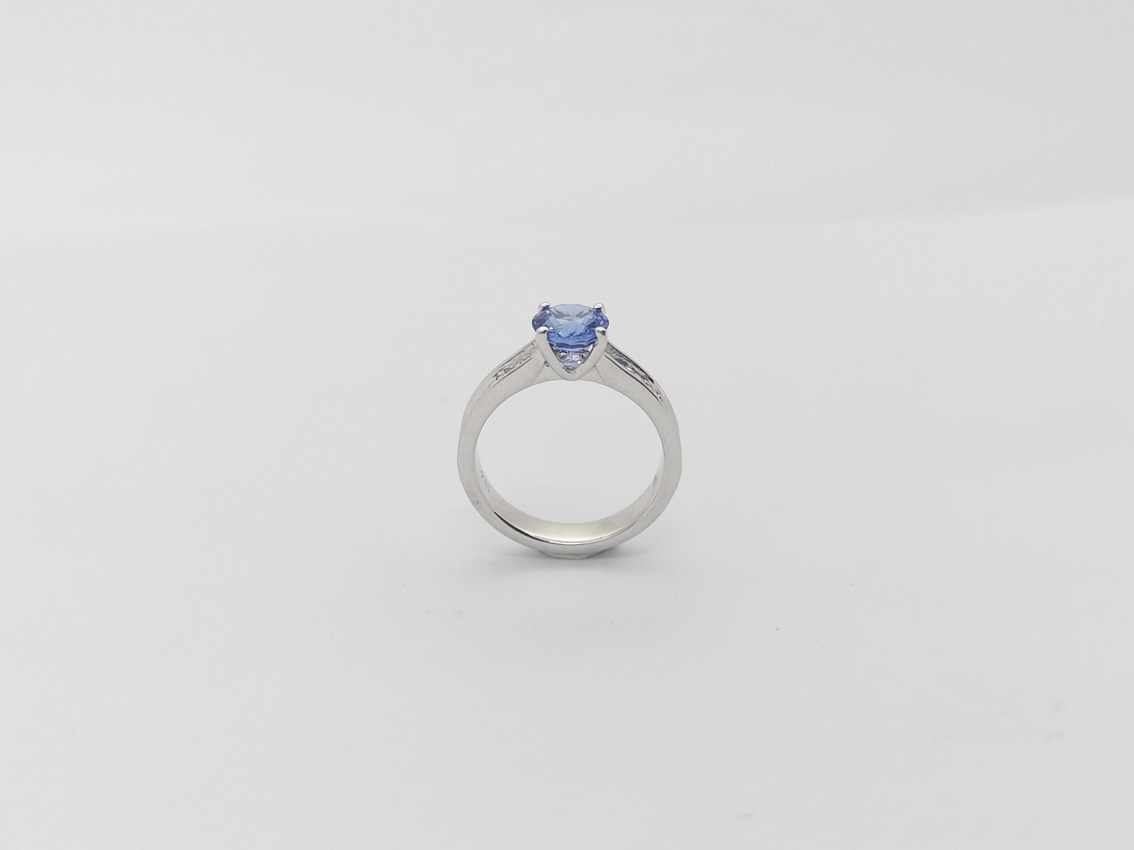 Blue Sapphire with Diamond Ring Set in 18k White Gold Settings For Sale 6