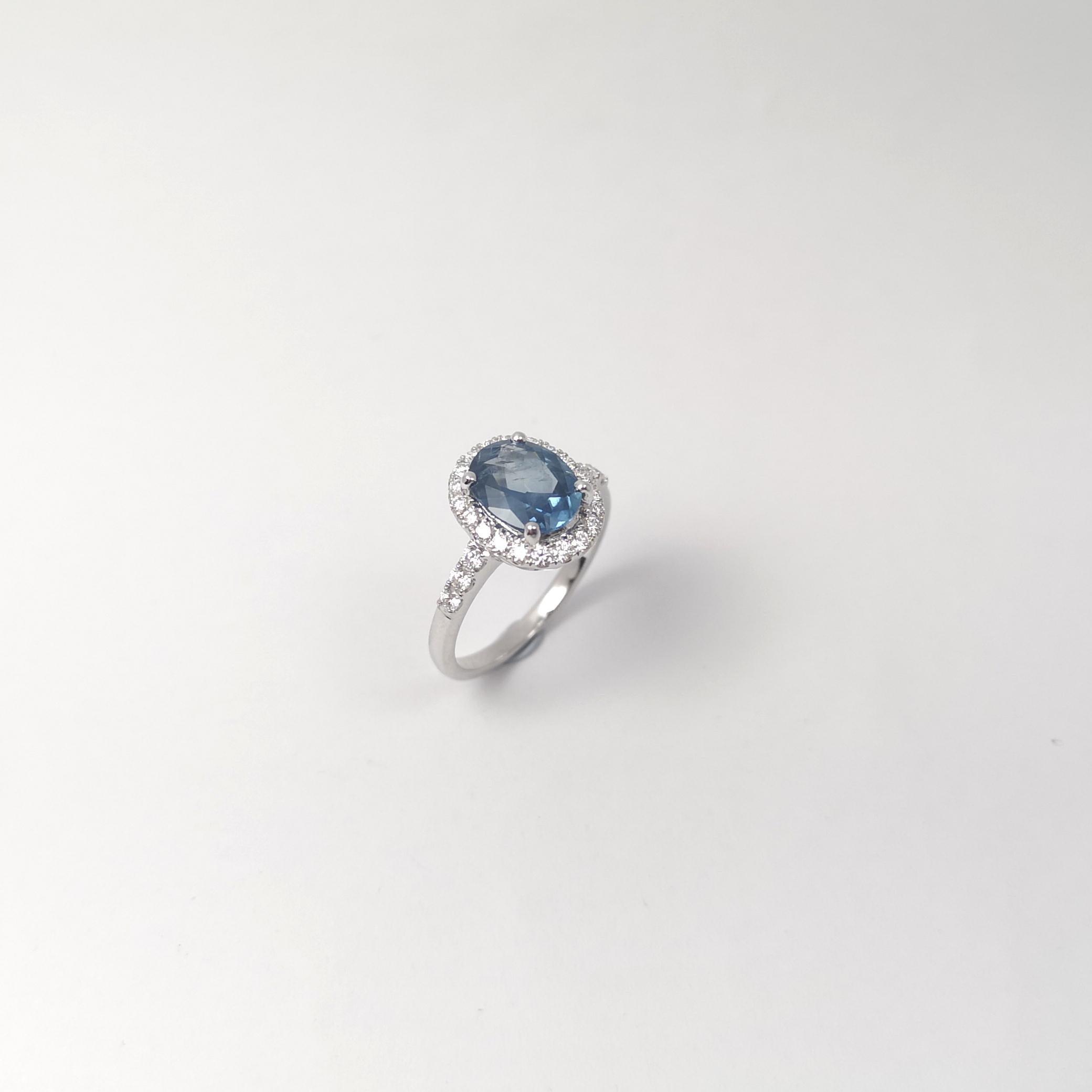 Blue Sapphire with Diamond Ring set in 18K White Gold Settings For Sale 7
