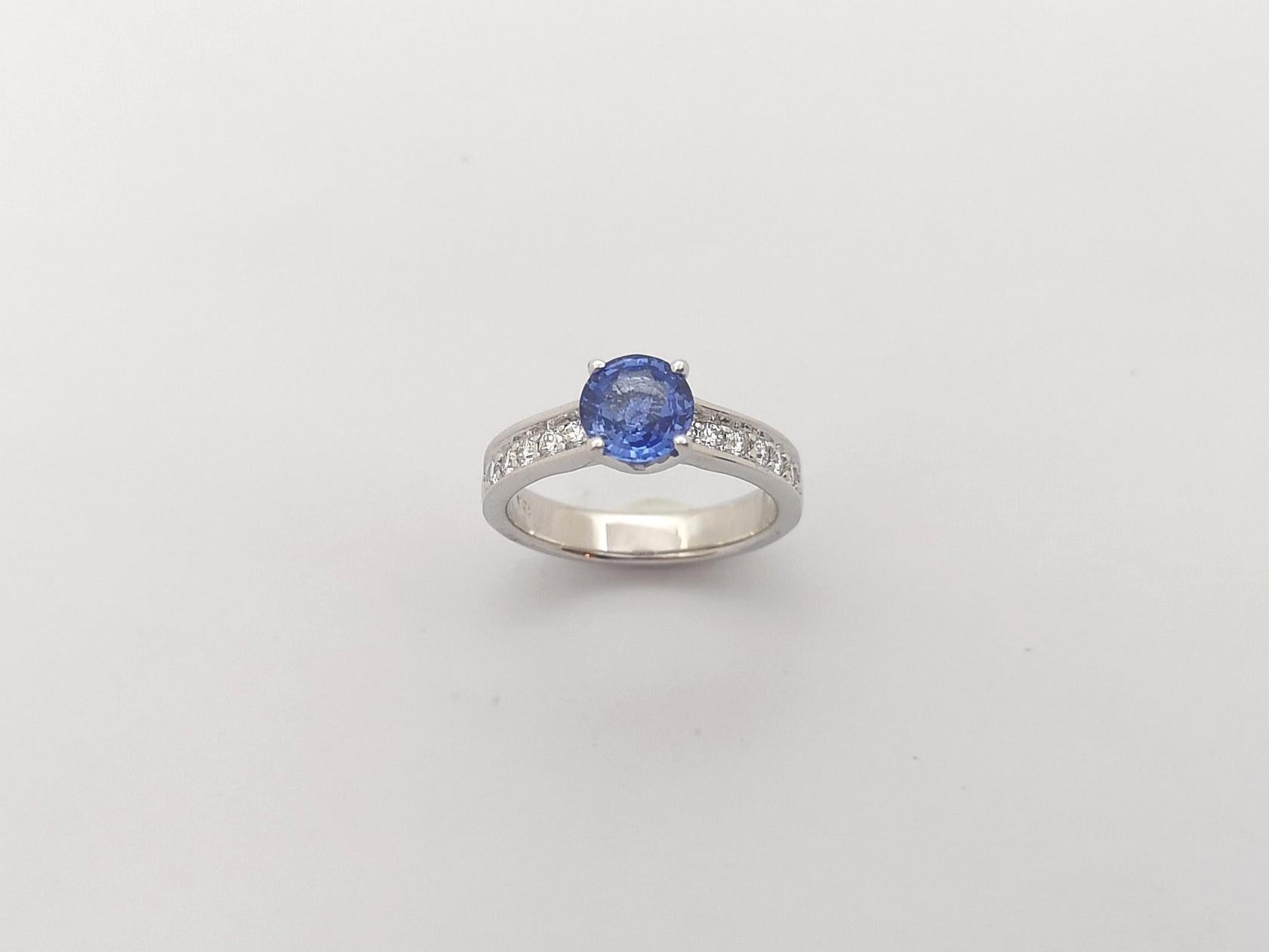 Blue Sapphire with Diamond Ring Set in 18k White Gold Settings For Sale 10