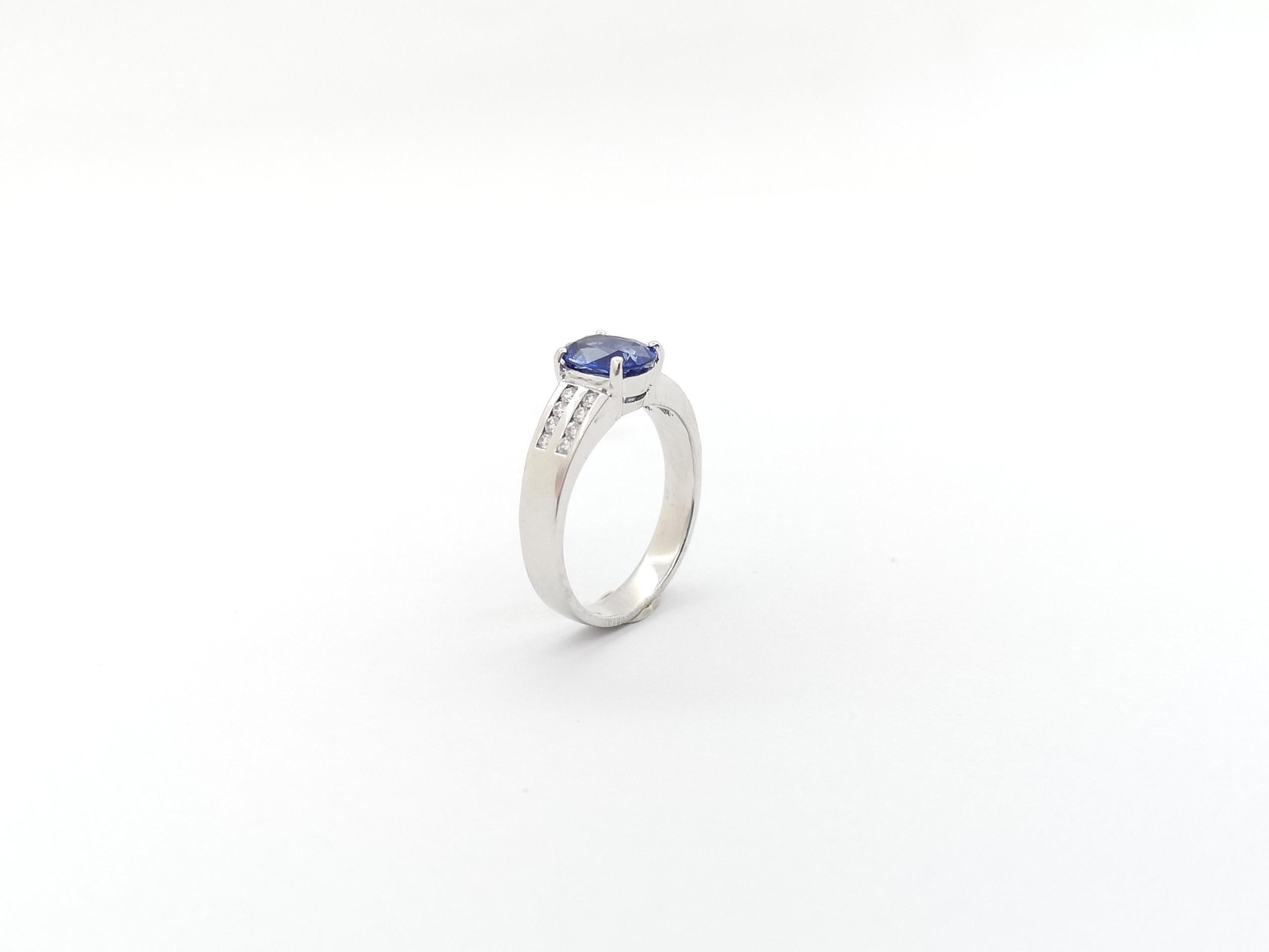Blue Sapphire with Diamond Ring set in 18K White Gold Settings For Sale 10