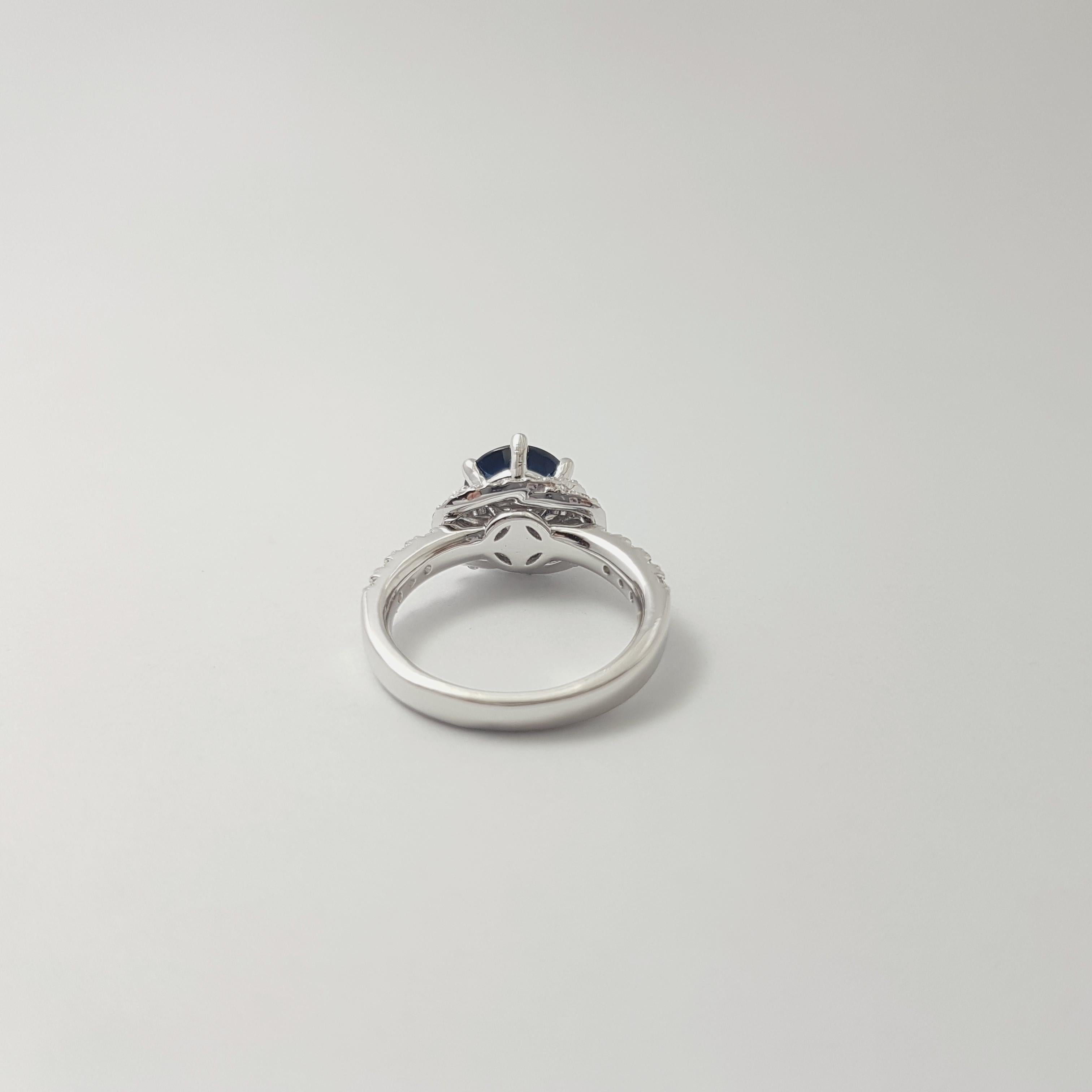 Blauer Saphir mit Diamantring in 18 Karat Weißgold gefasst im Angebot 10