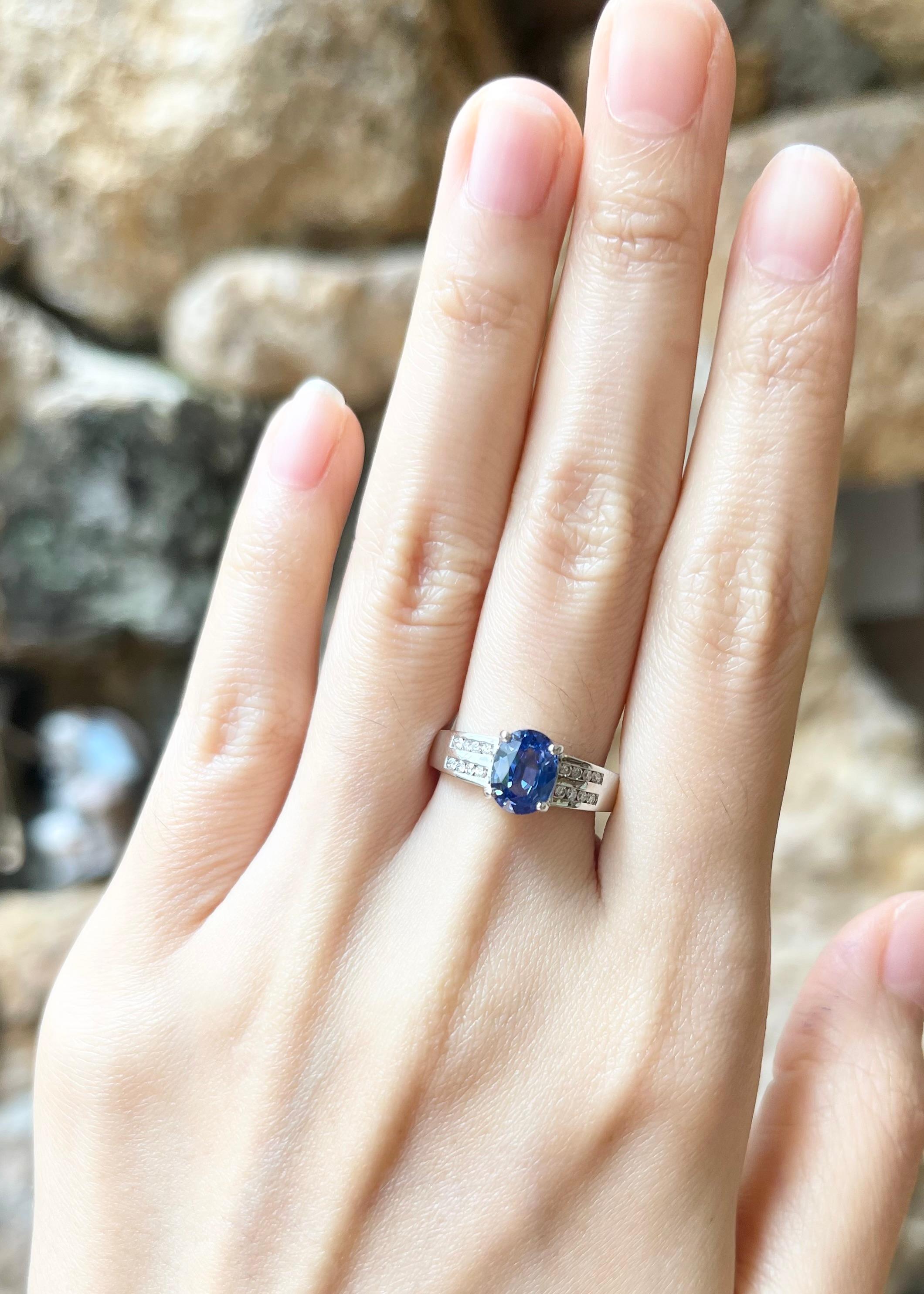 Blue Sapphire 1.53 carats with Diamond 0.15 carat Ring set in 18K White Gold Settings

Width:  0.6 cm 
Length: 0.8 cm
Ring Size: 54
Total Weight: 6.03 grams

