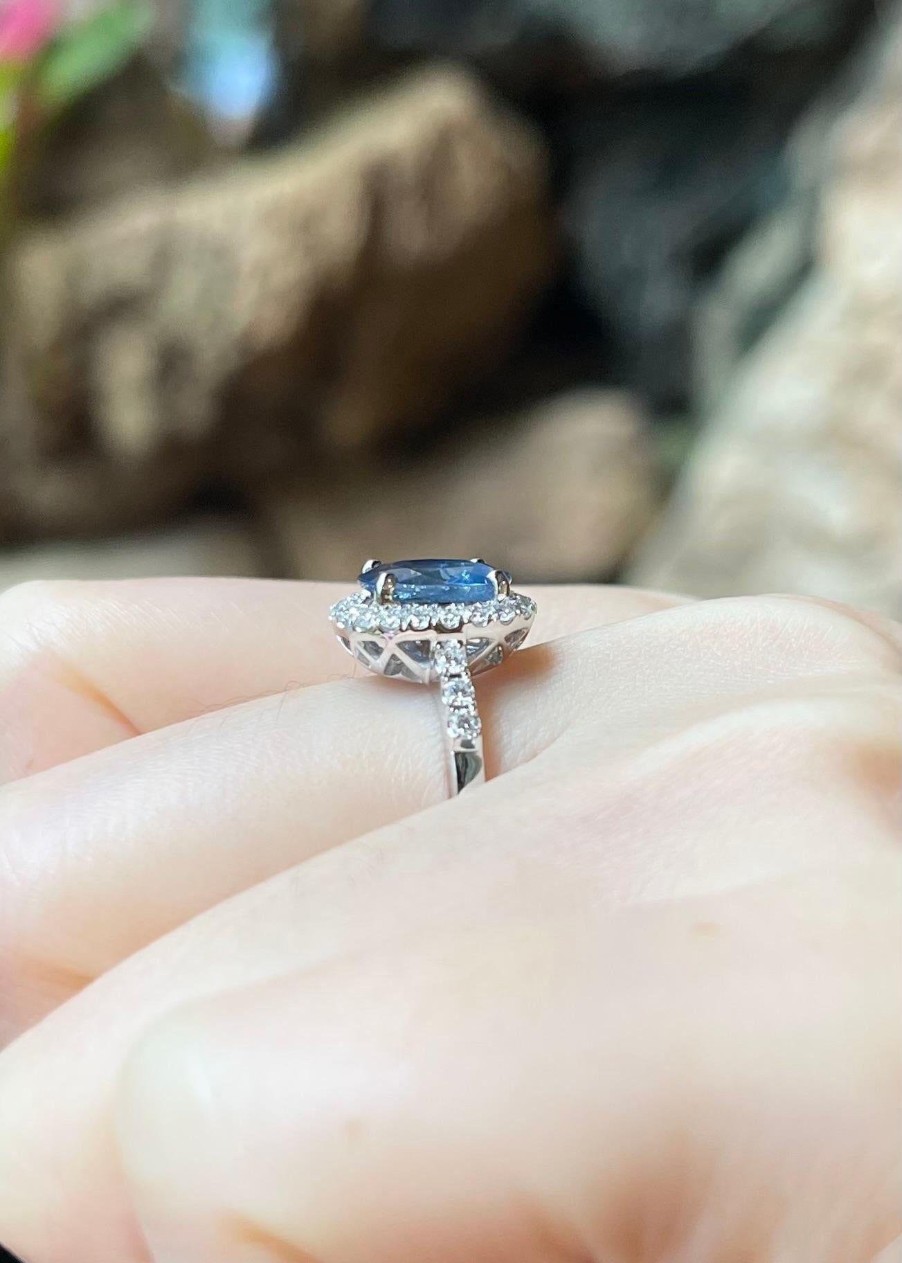 Blue Sapphire with Diamond Ring set in 18K White Gold Settings For Sale 1