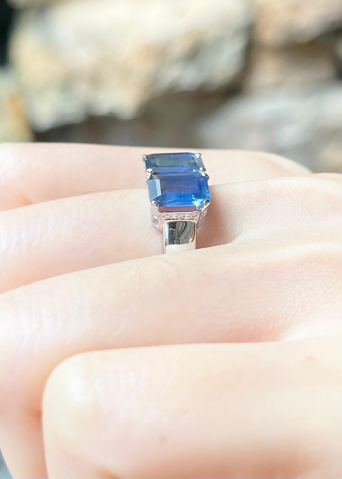 Blue Sapphire with Diamond Ring set in 18K White Gold Settings For Sale 1