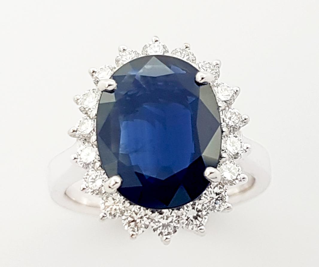 Blue Sapphire with Diamond Ring set in 18K White Gold Settings For Sale 2