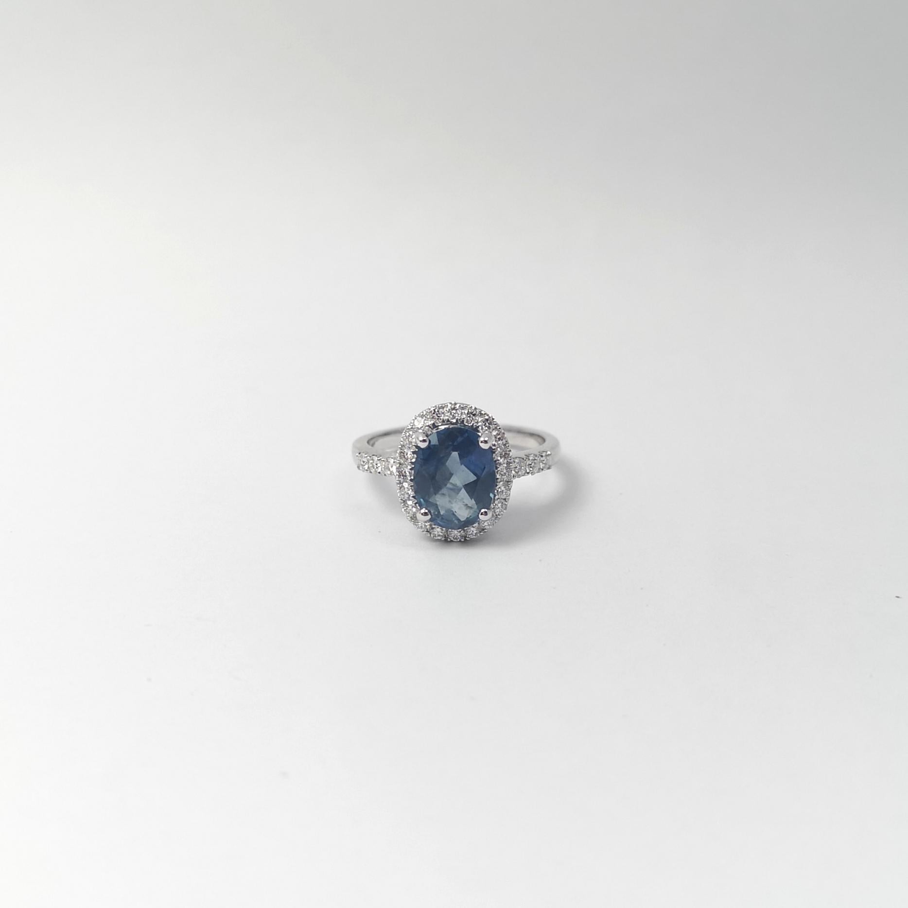 Blue Sapphire with Diamond Ring set in 18K White Gold Settings For Sale 2
