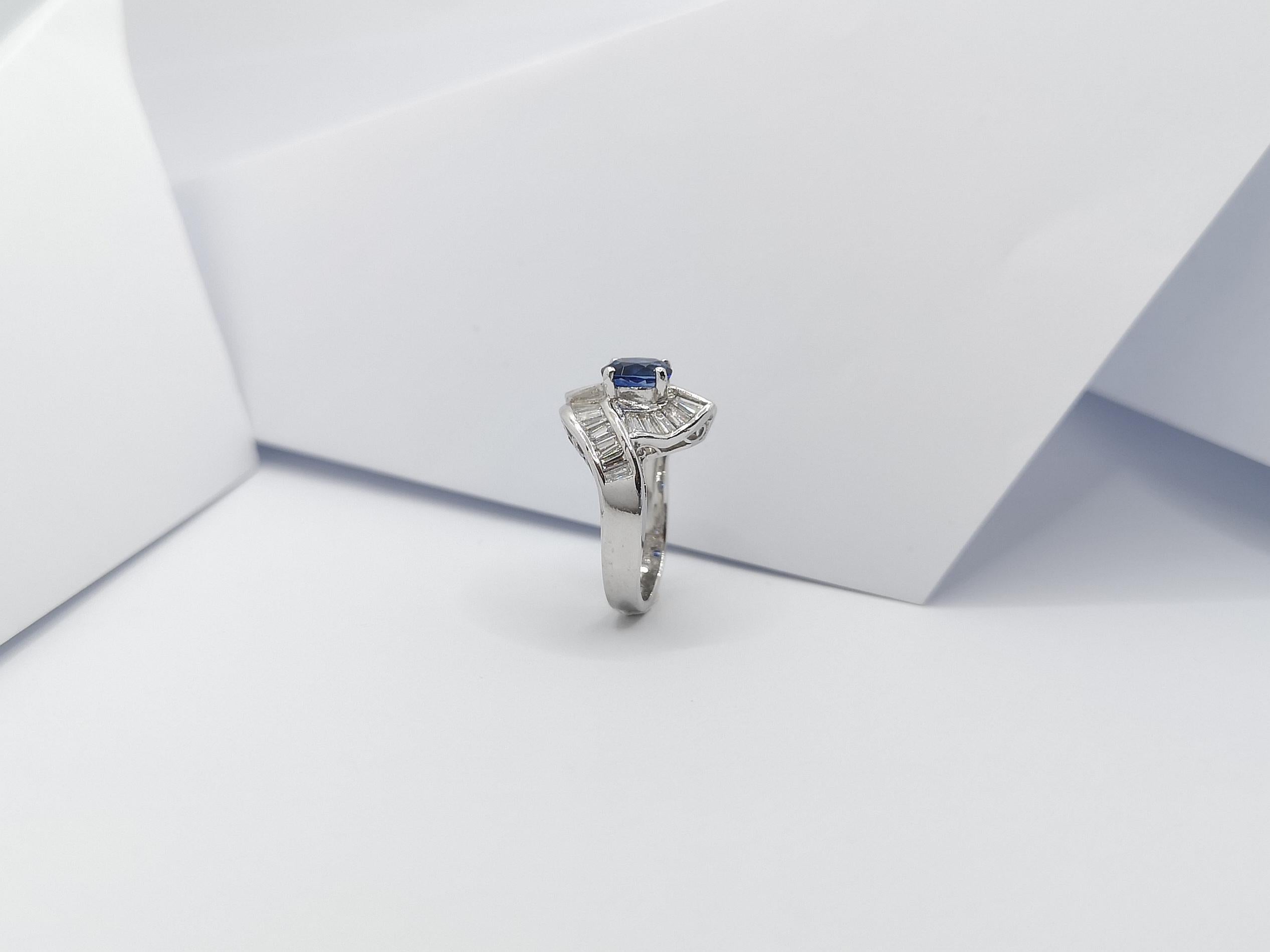 Blue Sapphire with Diamond Ring Set in Platinum 900 Settings For Sale 2