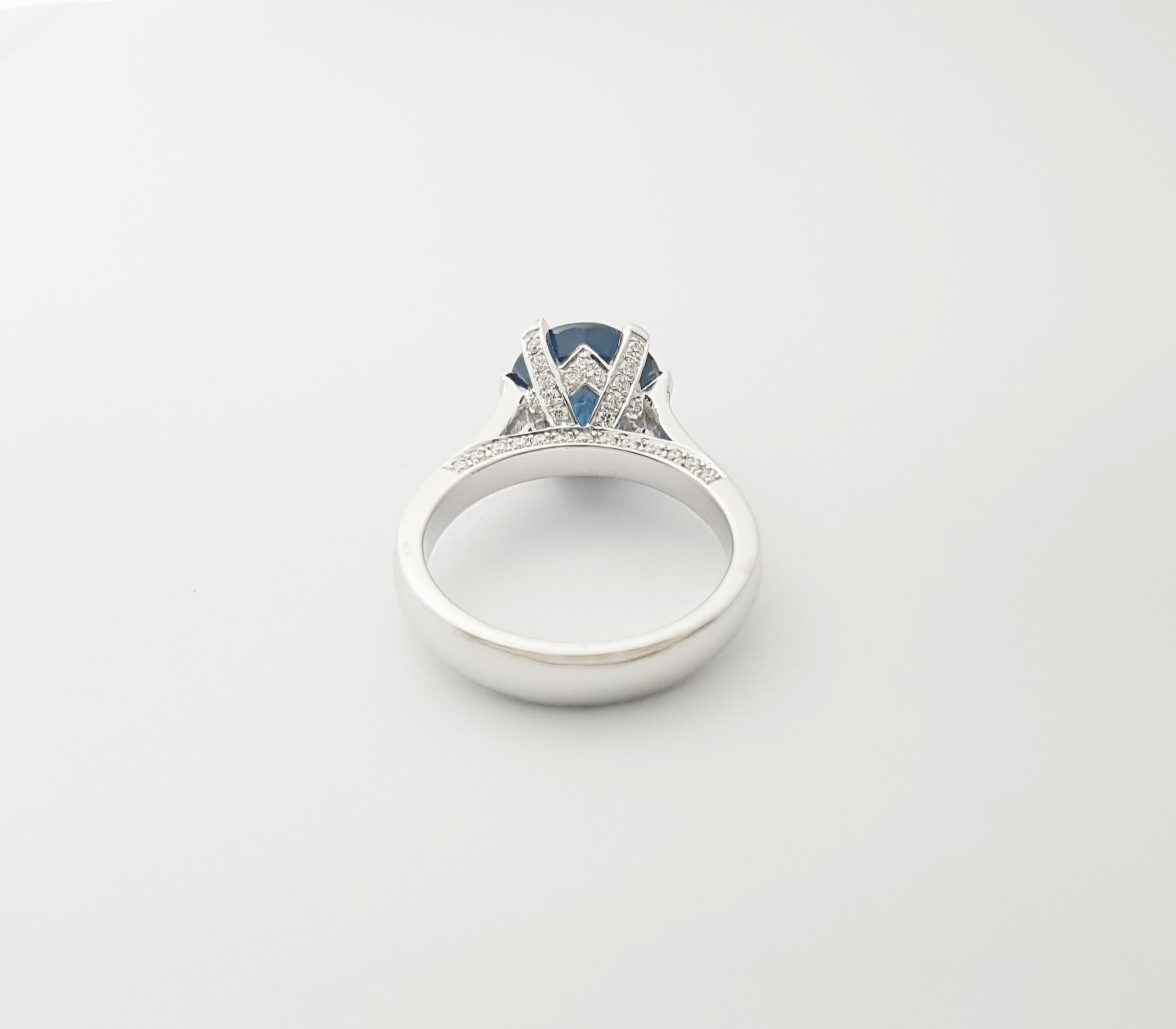 Anello con zaffiro blu e diamante con montatura in platino 950 in vendita 6