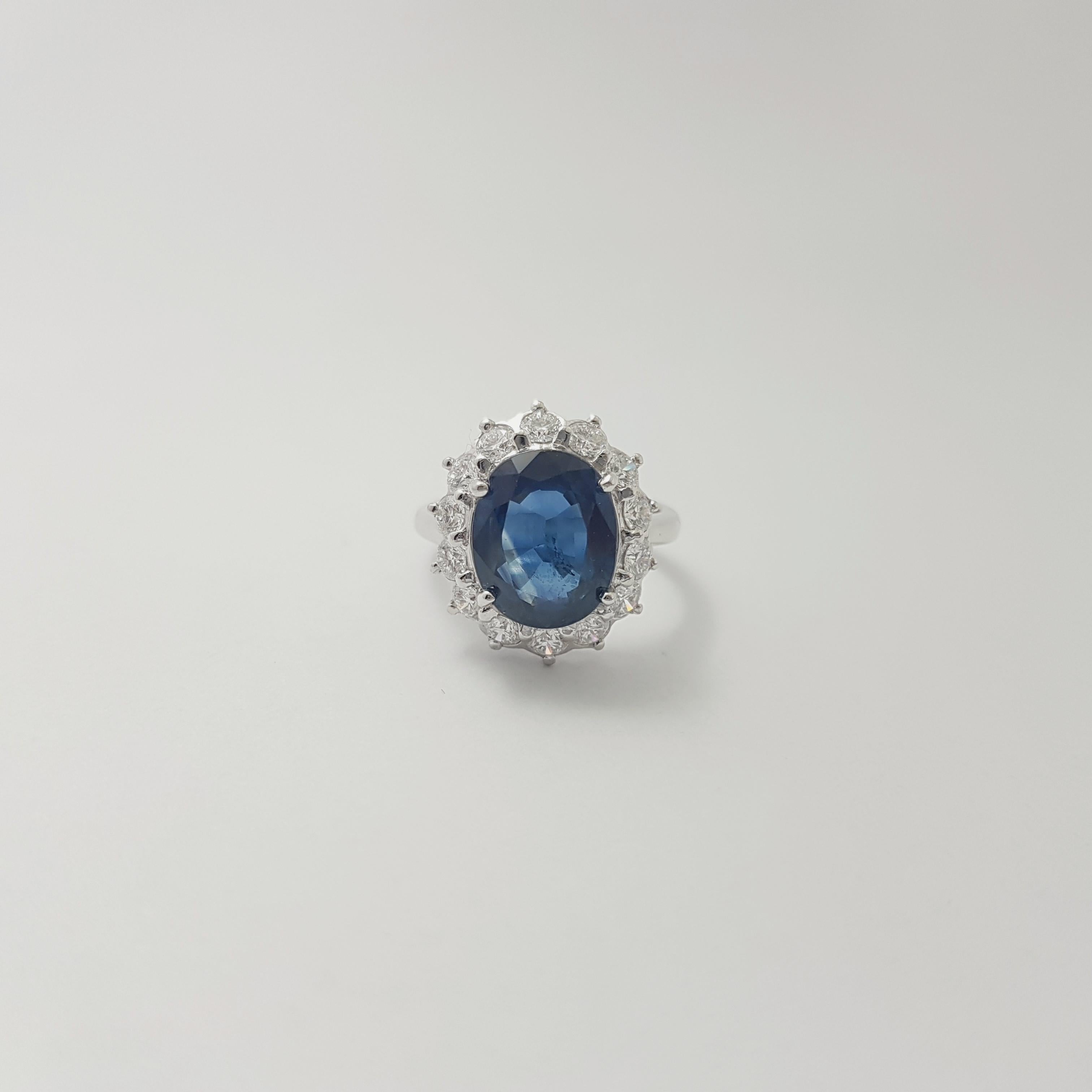 Bague saphir bleu et diamant en platine 950 en vente 6