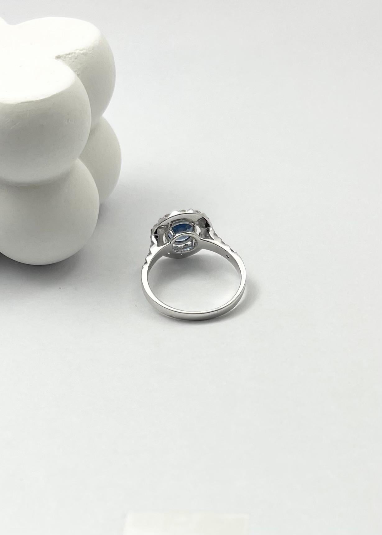 Anello con zaffiro blu e diamante con montatura in platino 950 in vendita 6