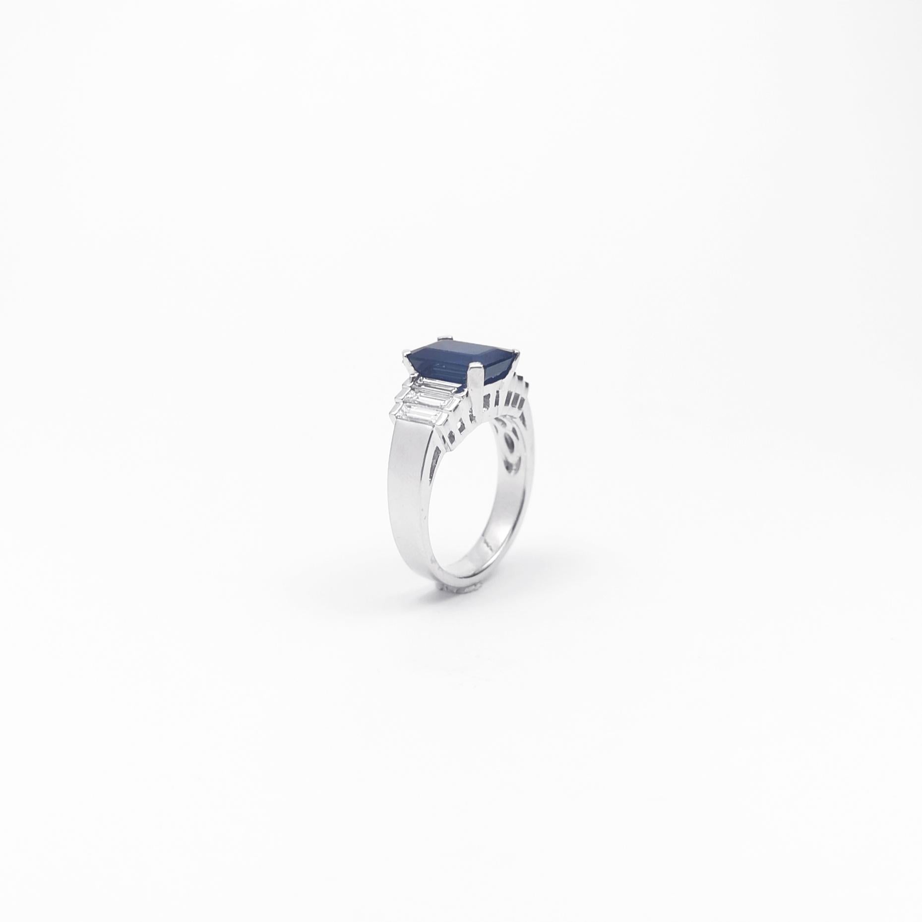 Zafiro Azul con Diamante engastado en Platino 950 en venta 8