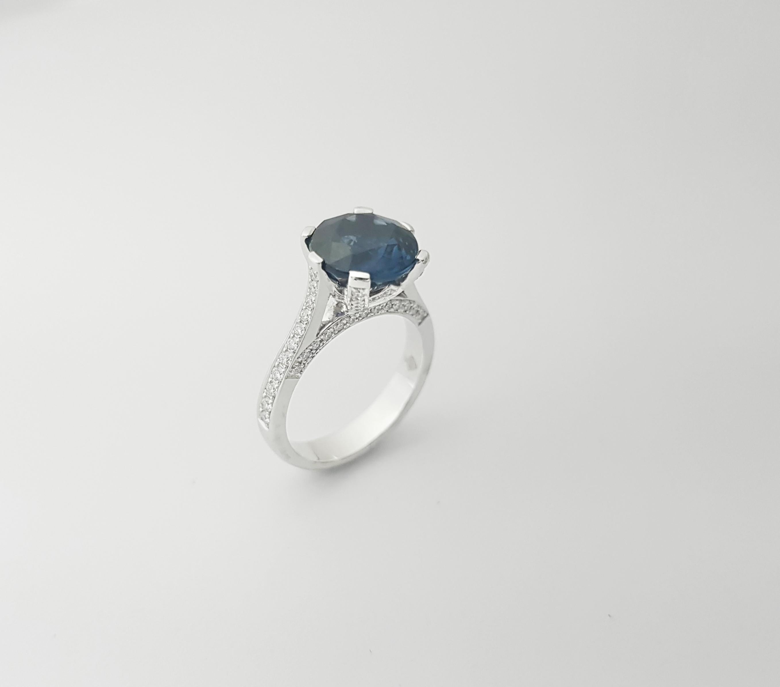 Anello con zaffiro blu e diamante con montatura in platino 950 in vendita 9