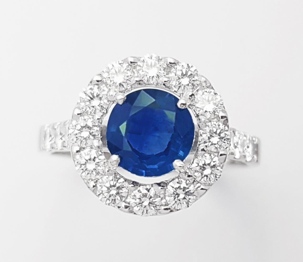 Anello con zaffiro blu e diamante con montatura in platino 950 in vendita 9