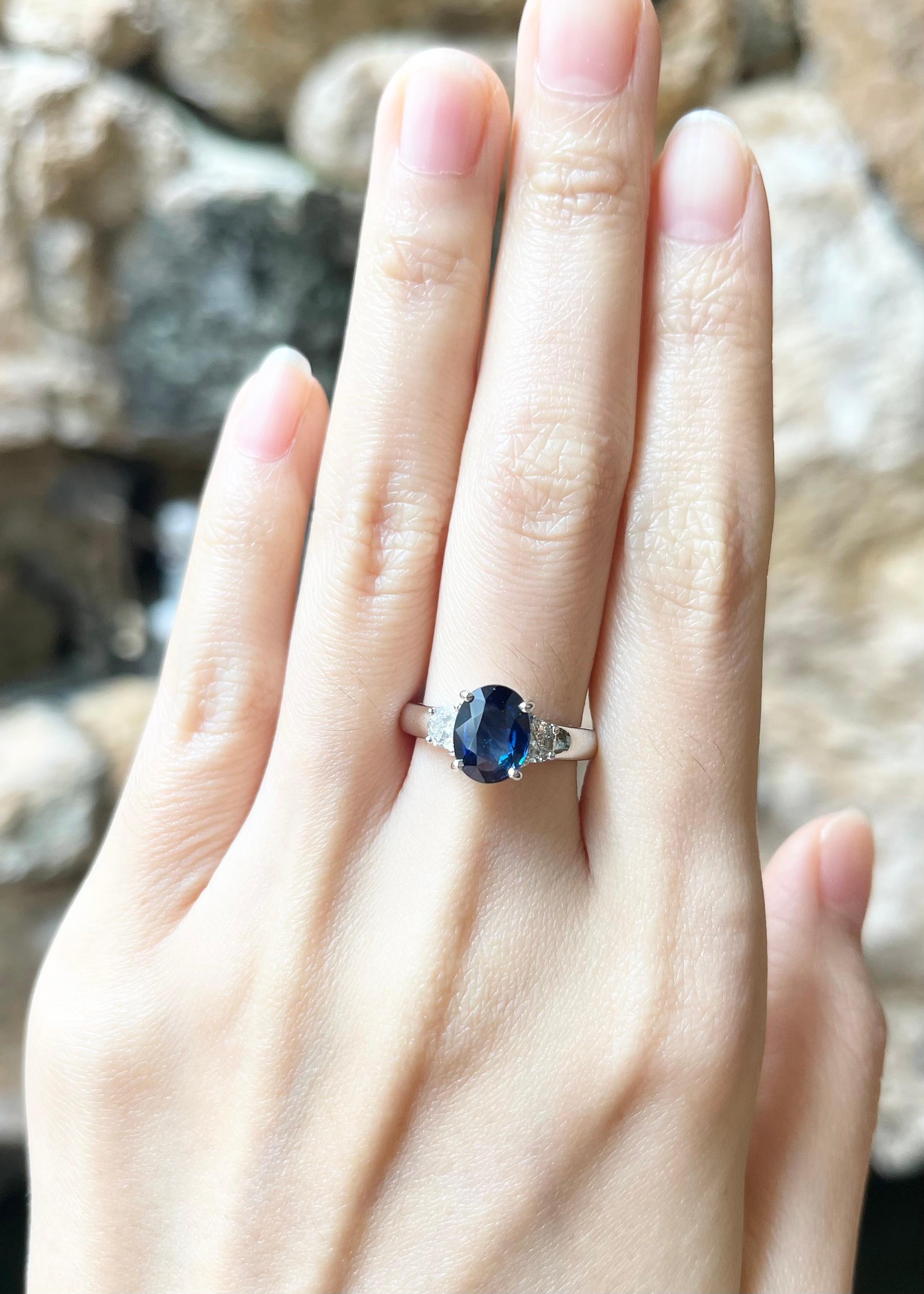 Blue Sapphire 2.08 carats with Diamond 0.36 carat Ring set in Platinum 950 Settings
(GIA Certified)

Width:  1.3 cm 
Length: 0.8 cm
Ring Size: 53
Total Weight: 6.68 grams

Blue Sapphire 
Width:  0.7 cm 
Length: 0.8 cm

