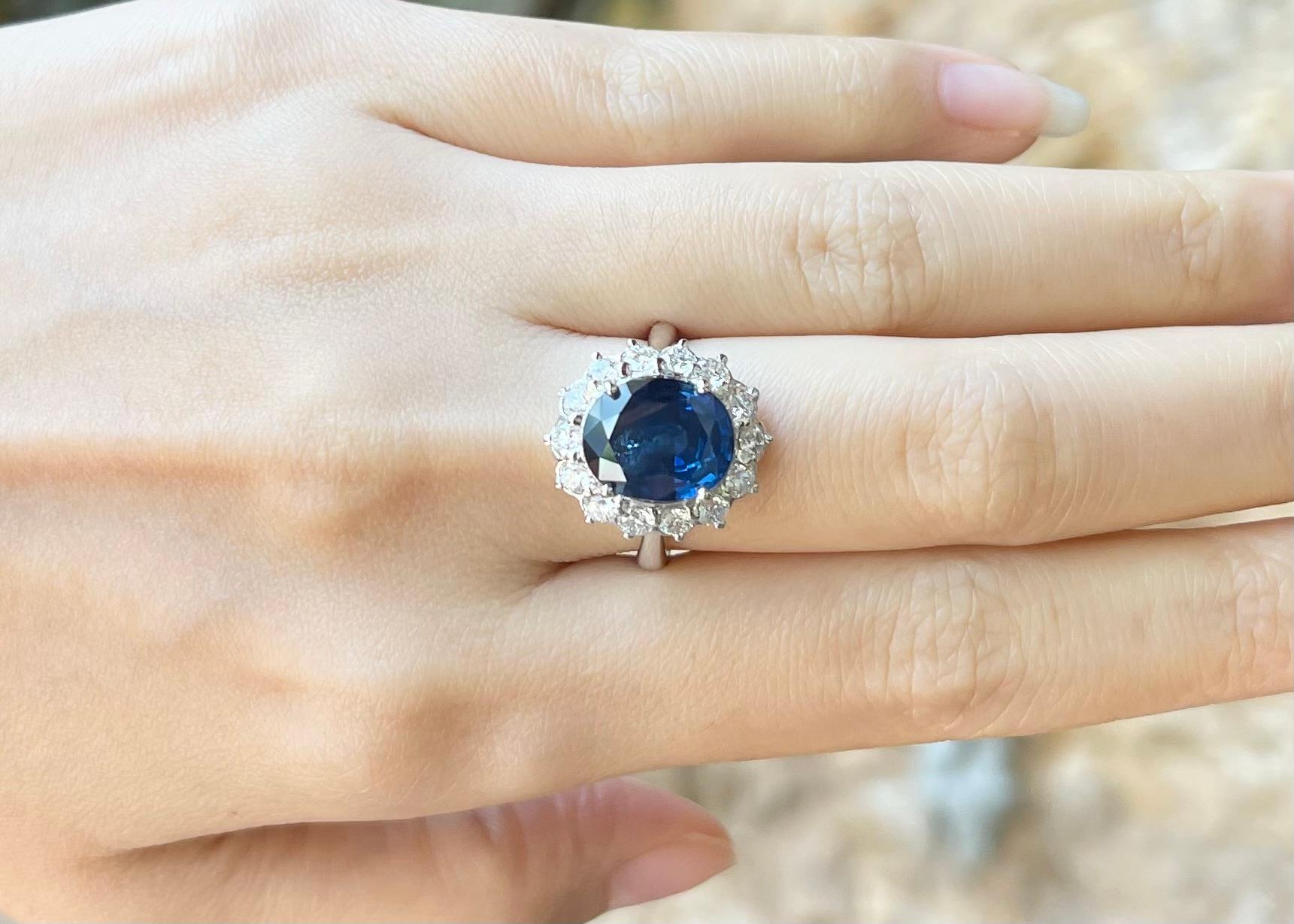 Contemporain Bague saphir bleu et diamant en platine 950 en vente